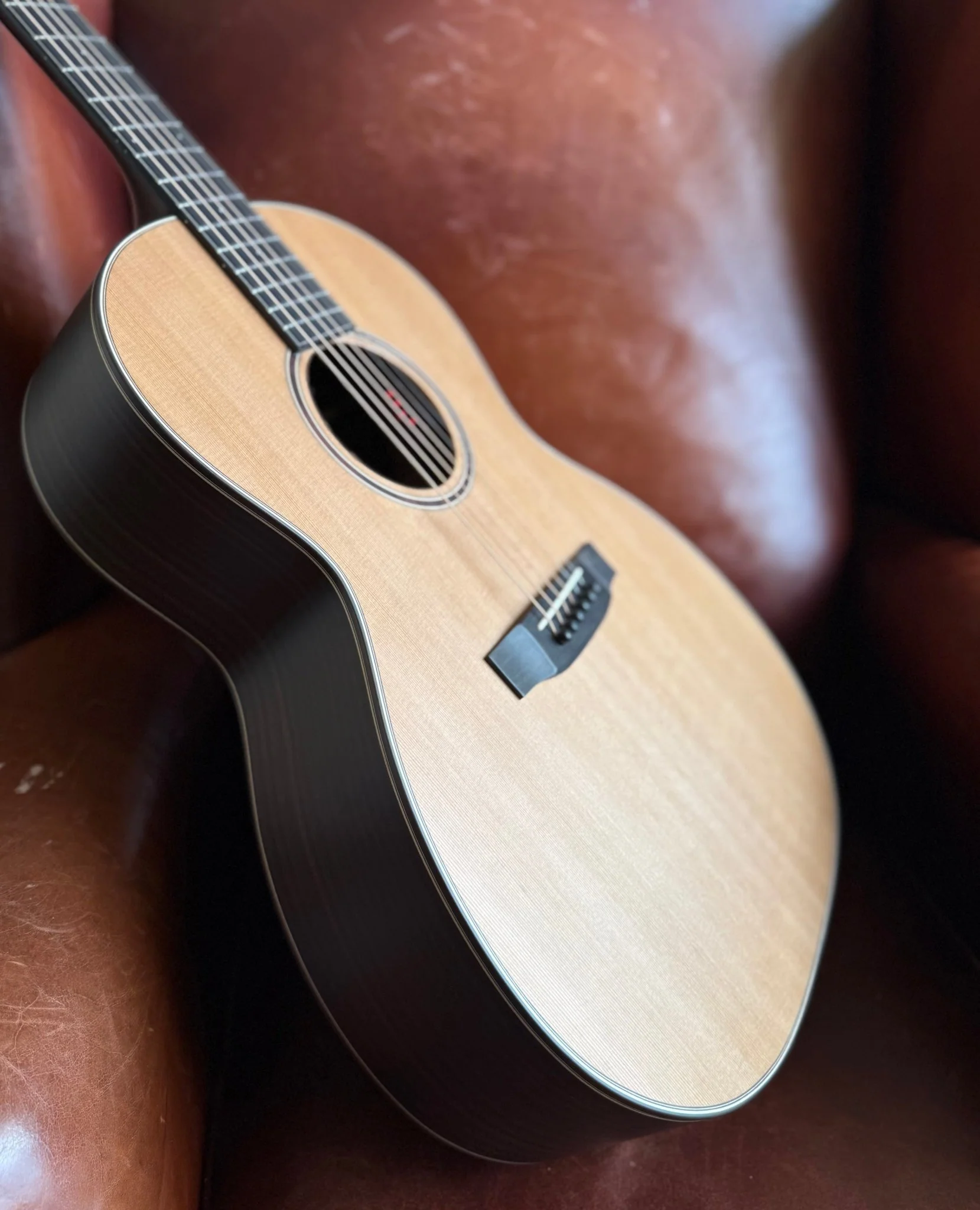 Auden 632 Series - Chester Cedar Full Body - Image 3
