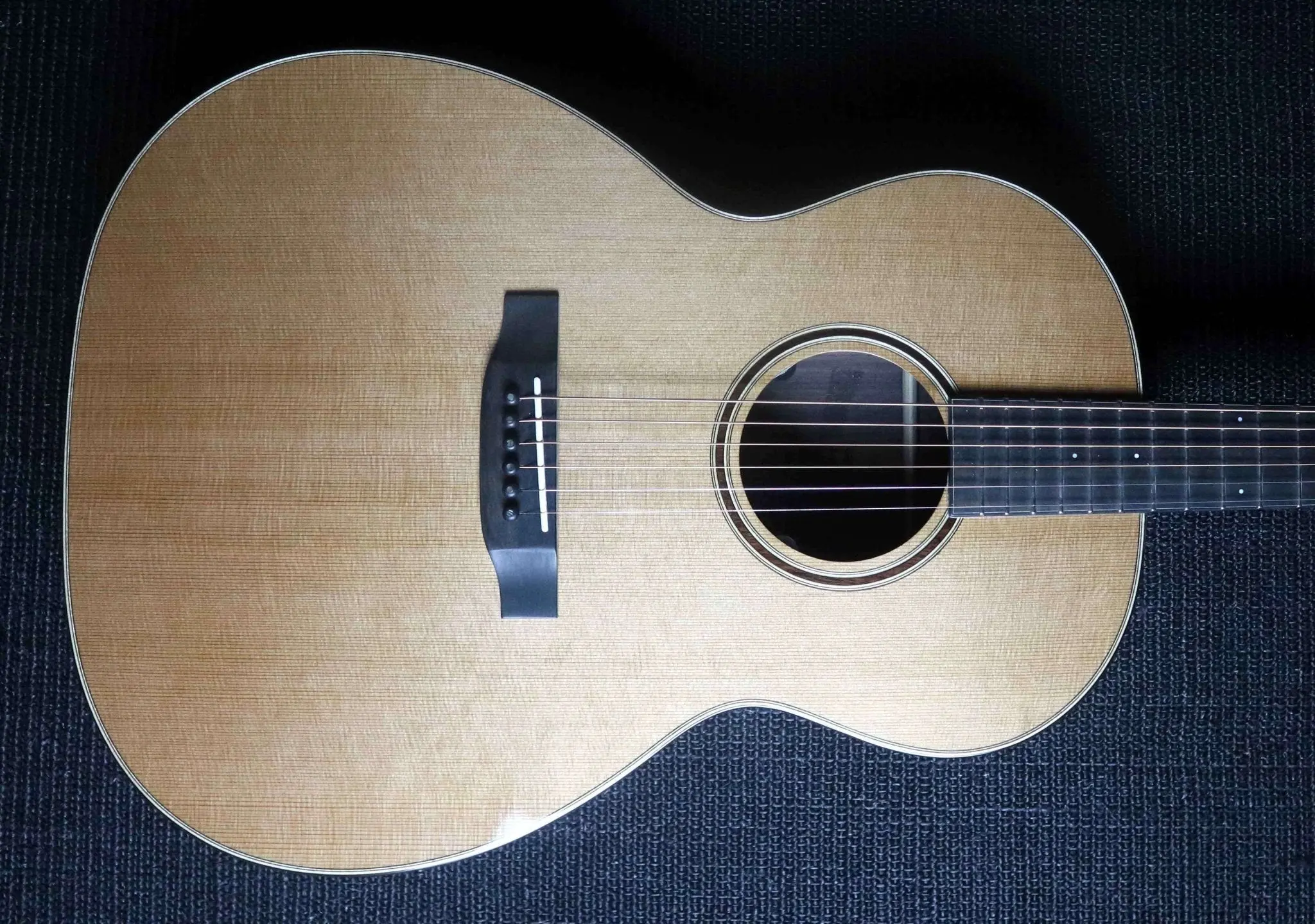Auden Artist Rosewood Series - Chester Cedar Full Body - Image 5