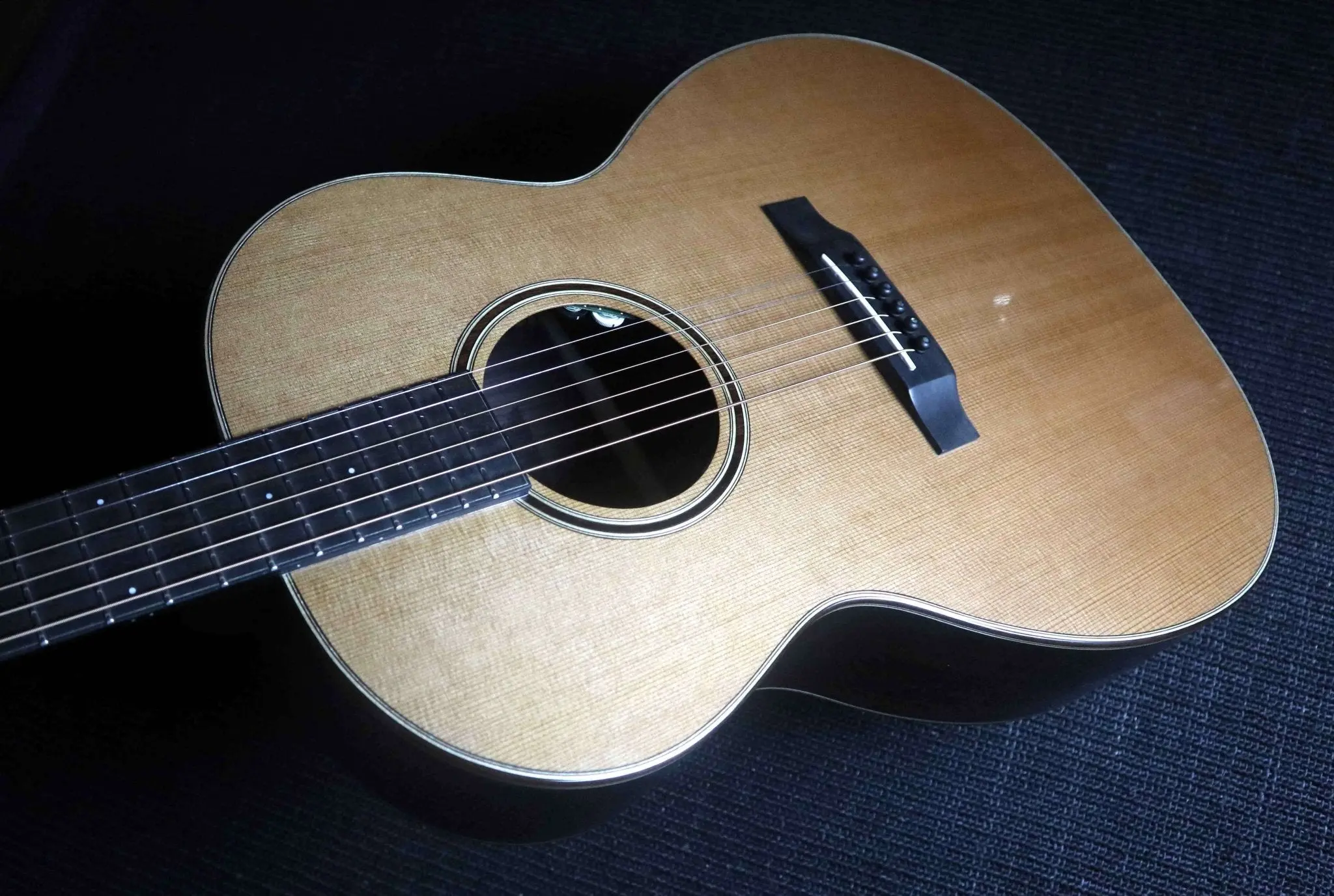 Auden Artist Rosewood Series - Chester Cedar Full Body - Image 7