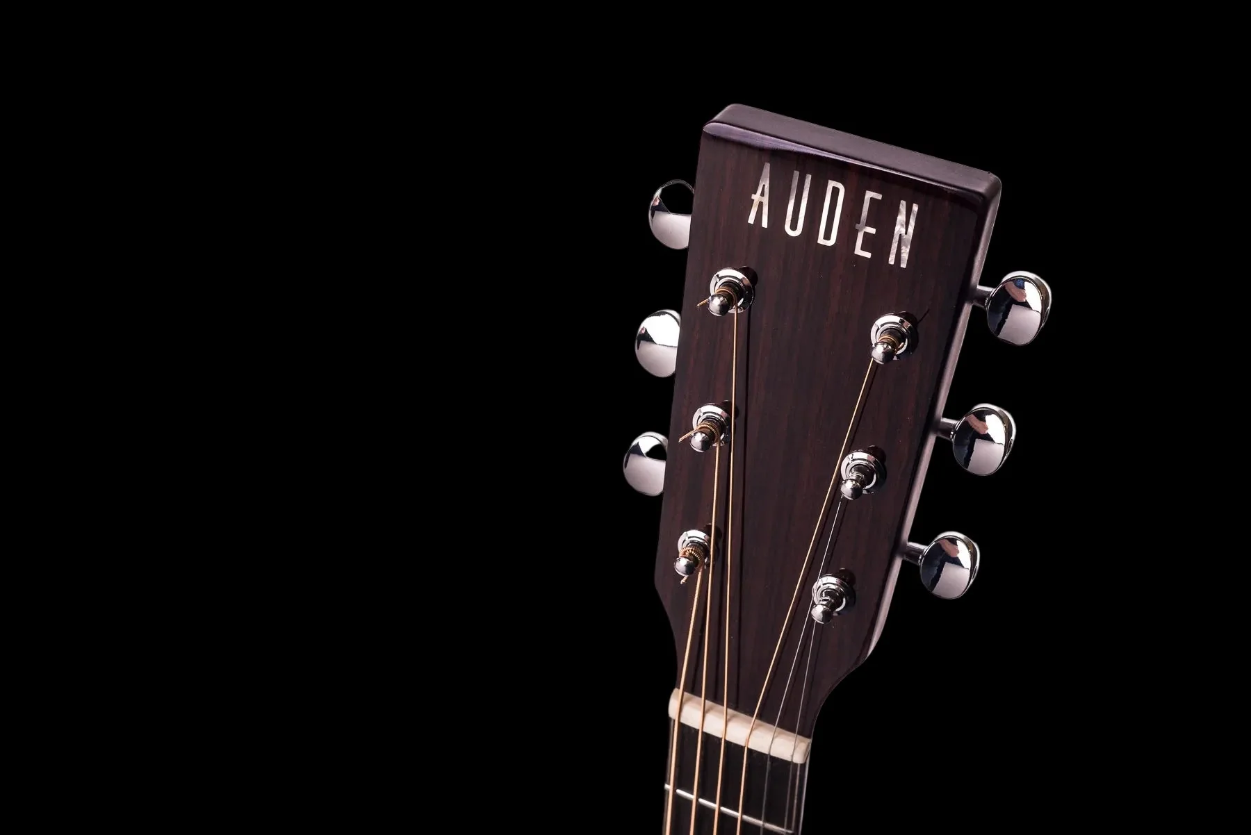Auden Artist Rosewood Series - Julia Cedar Full Body - Image 3