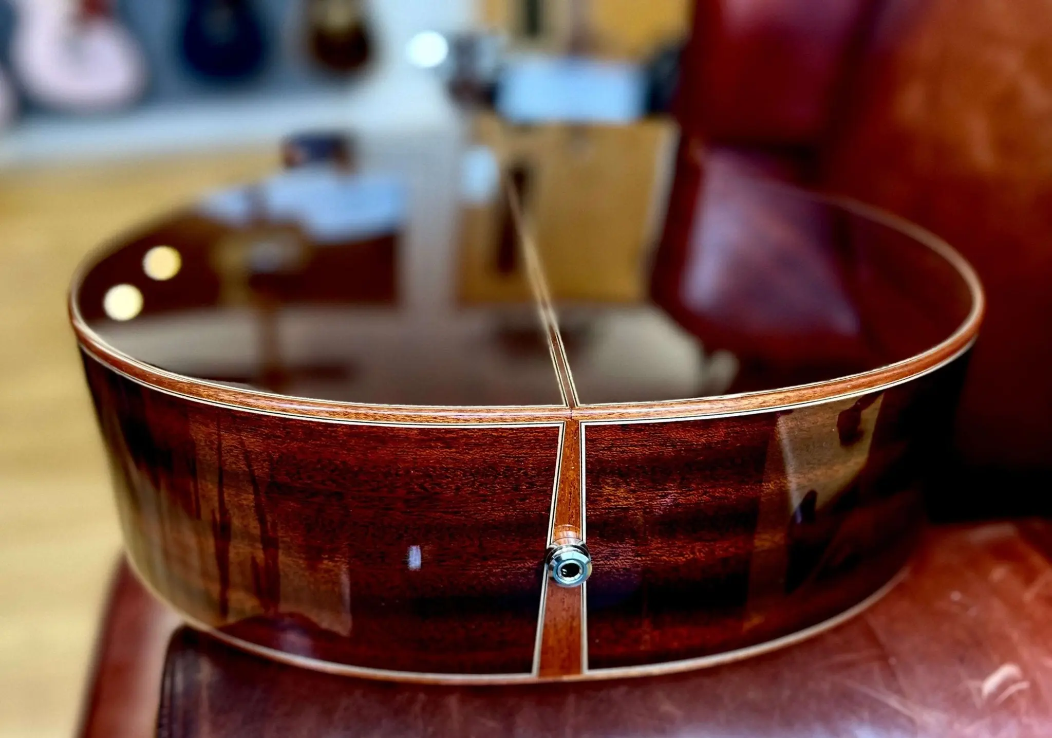Auden Artist Mahogany Series - Austin Spruce Cutaway - Image 8