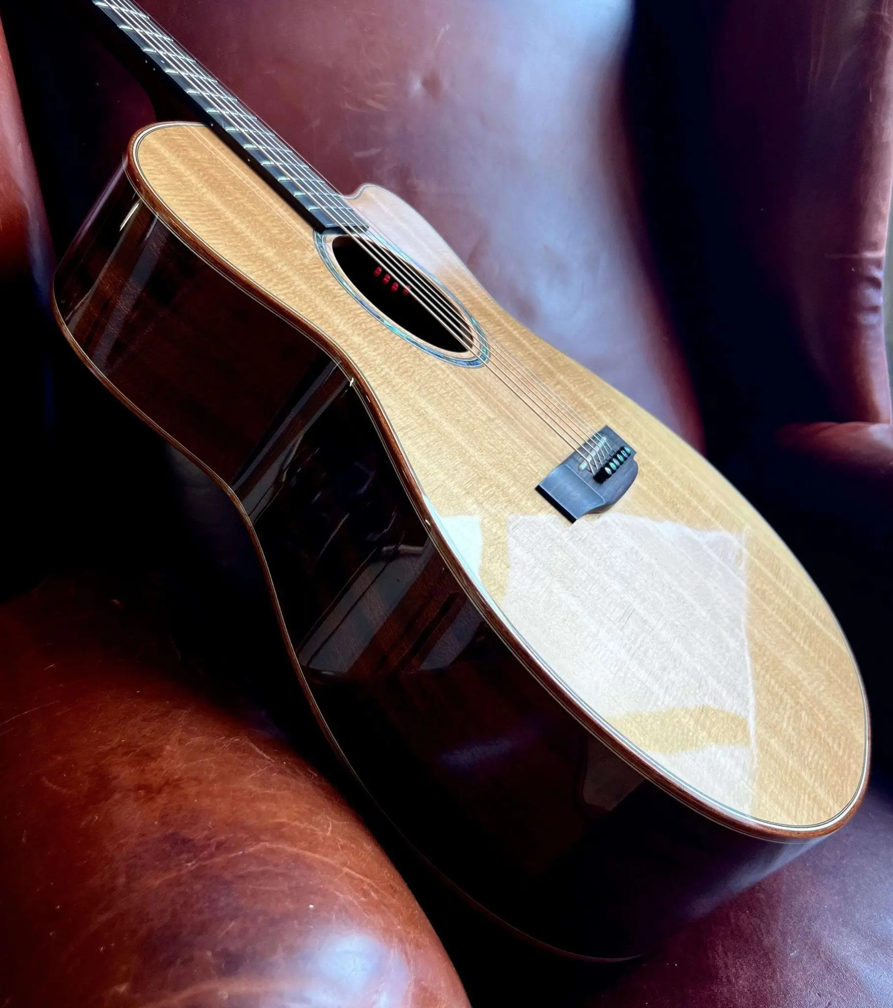 Auden Artist Mahogany Series - Austin Spruce Cutaway - Image 9
