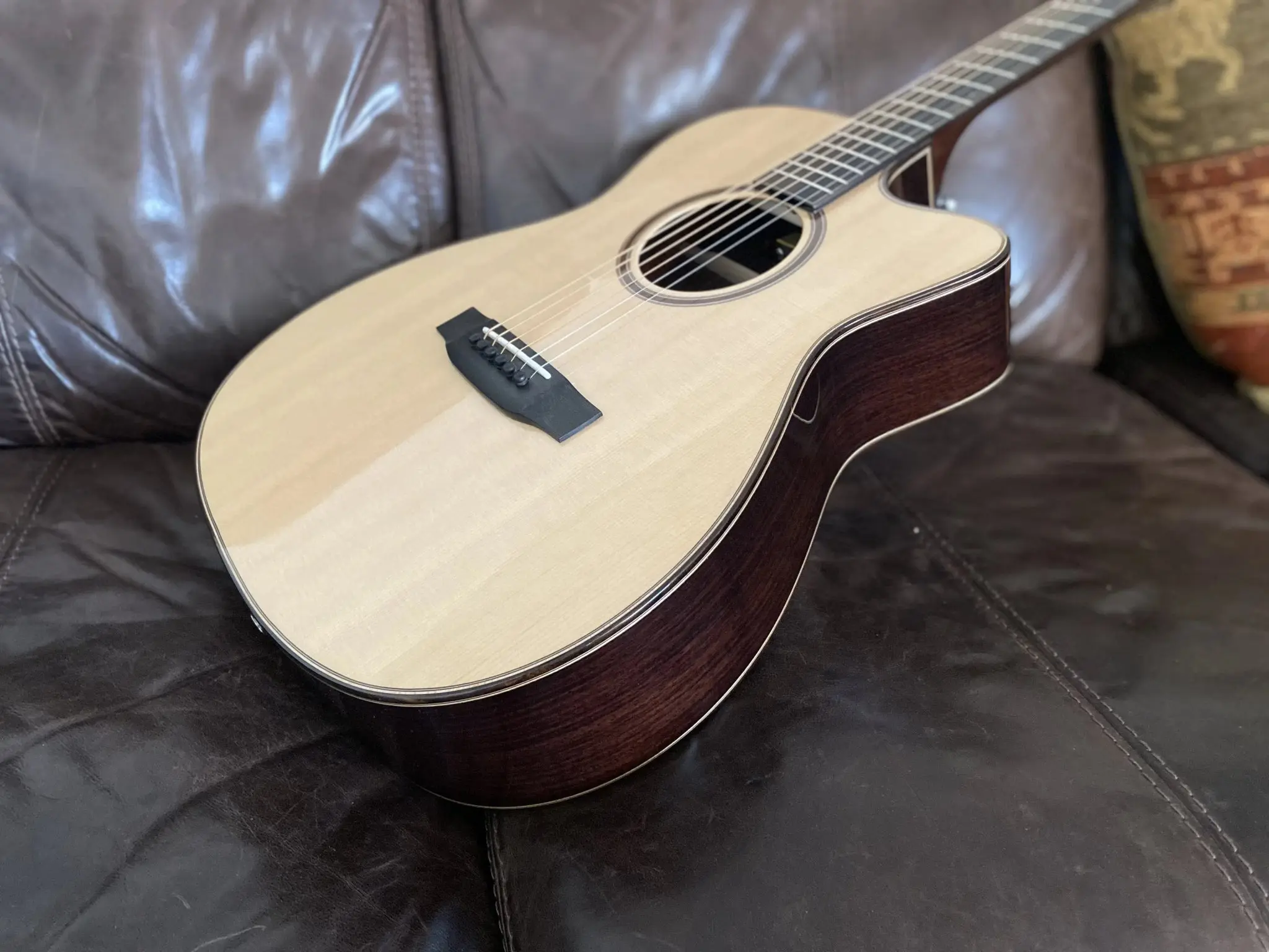 Auden Artist Rosewood Series - Bowman Spruce Cutaway - Image 7