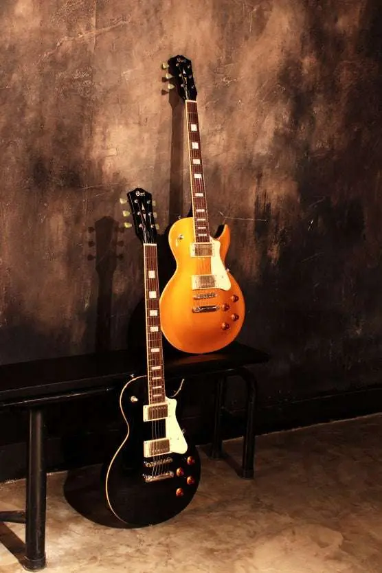 Cort CR200 Black Electric Guitar - Image 17
