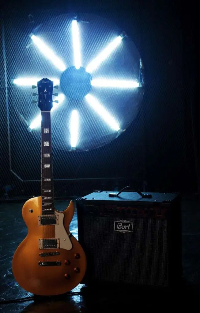Cort CR200 Gold Top Electric Guitar - Image 18