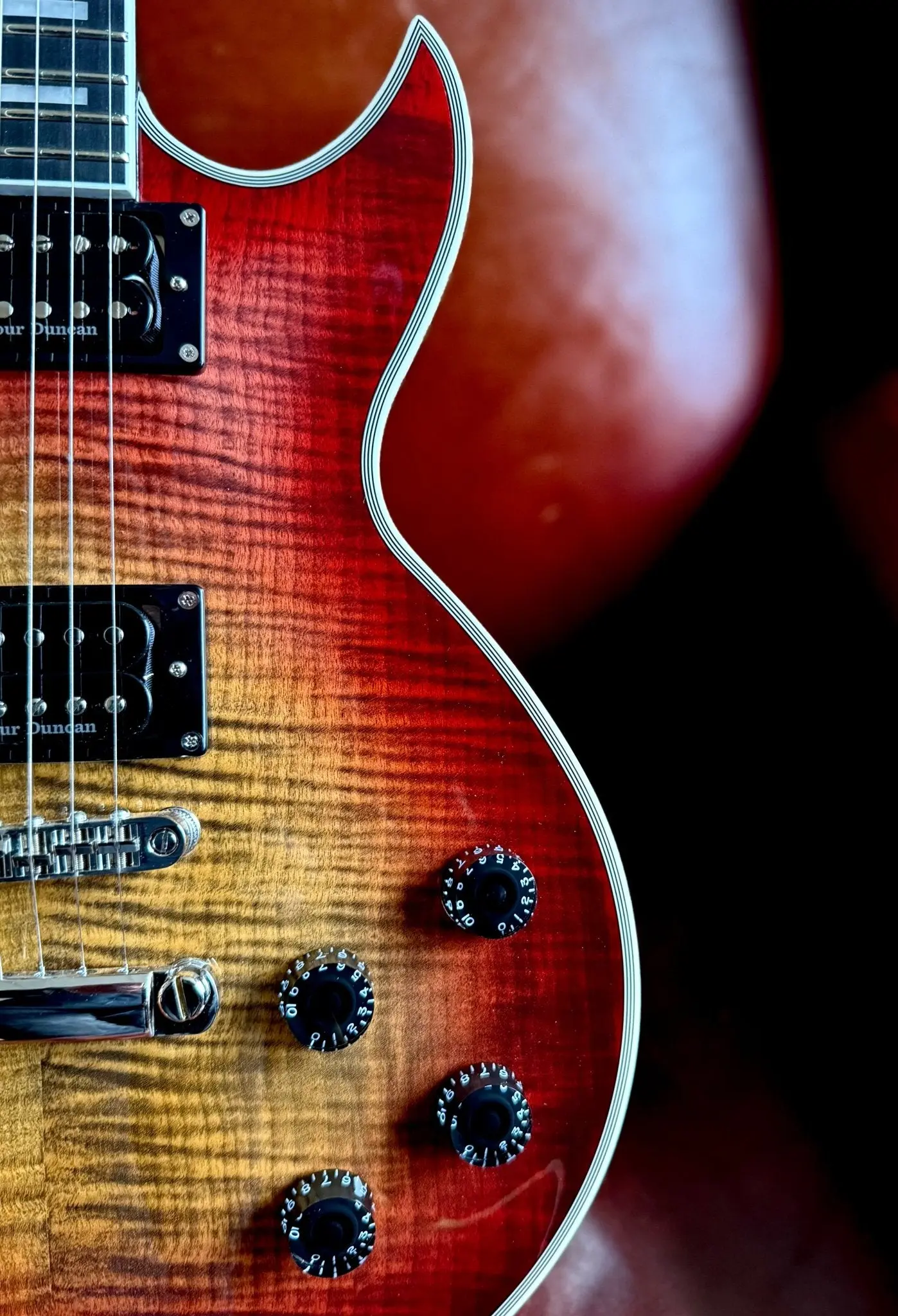 Cort CR300 Deluxe Flaming Burst Electric Guitar - Image 3