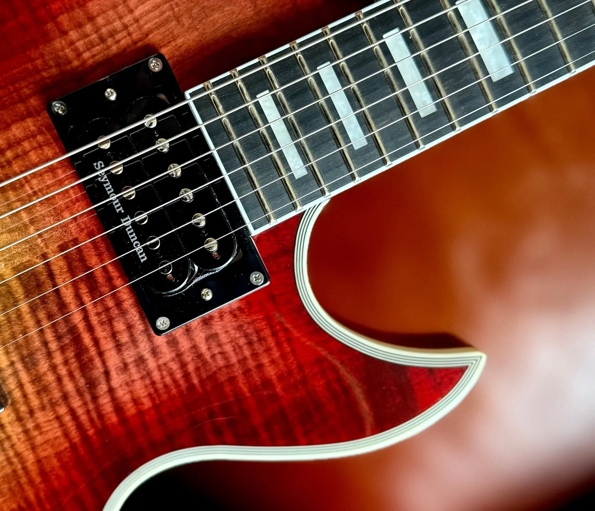 Cort CR300 Deluxe Flaming Burst Electric Guitar - Image 4