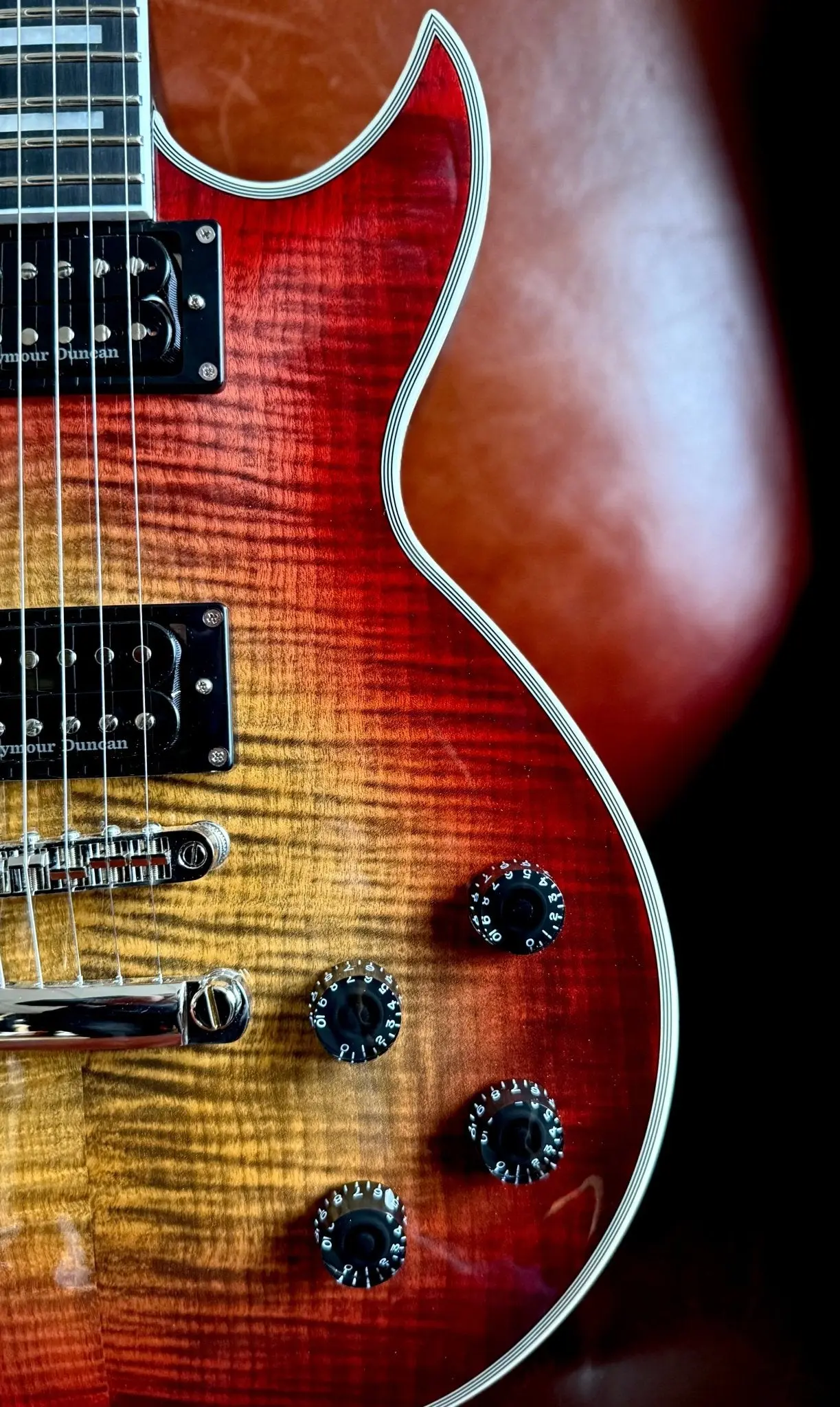 Cort CR300 Deluxe Flaming Burst Electric Guitar - Image 8