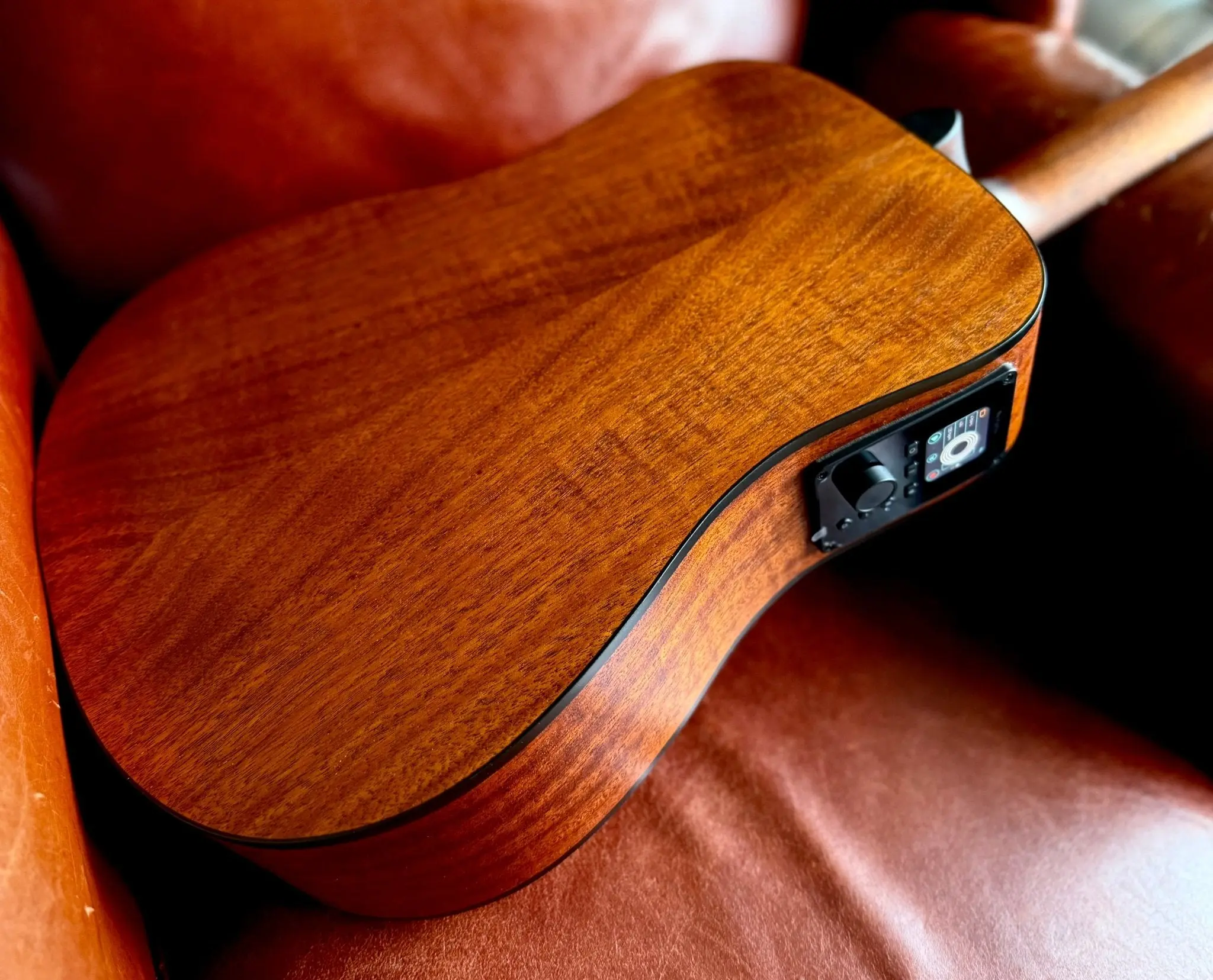Cort EARTH-HV-GO-OP Earth Go Open Pore Smart Acoustic Guitar w'Hyvibe & Solid Spruce Top w' £225 Custom Pro Setup Package Included - Image 6