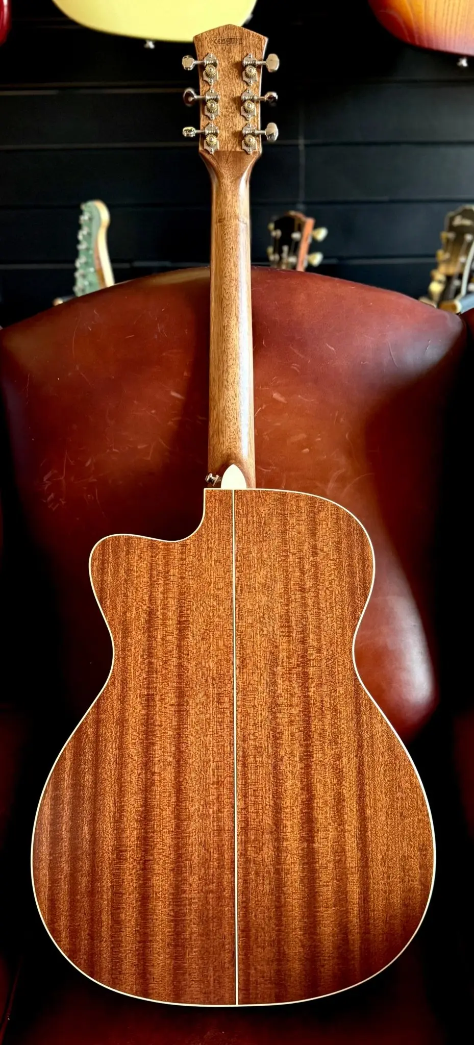 Cort ESSENCE-OC4 NSG Electro Acoustic Guitar - Image 12