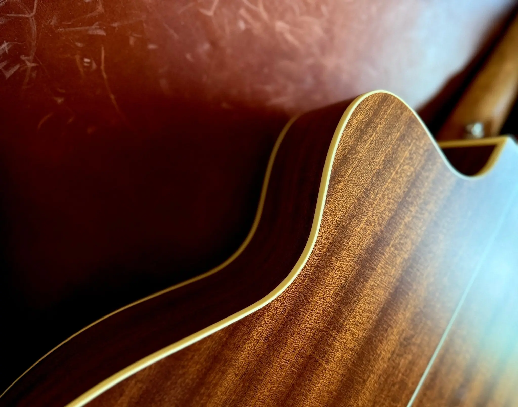 Cort ESSENCE-OC4 NSG Electro Acoustic Guitar - Image 2
