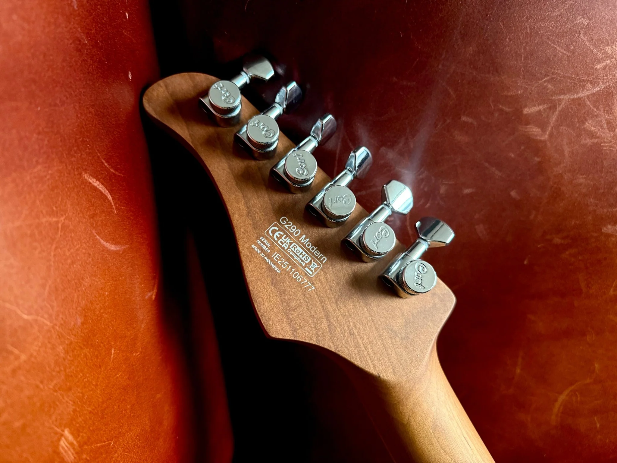 Cort G290 Modern Dusty Rose Electric Guitar - Image 5