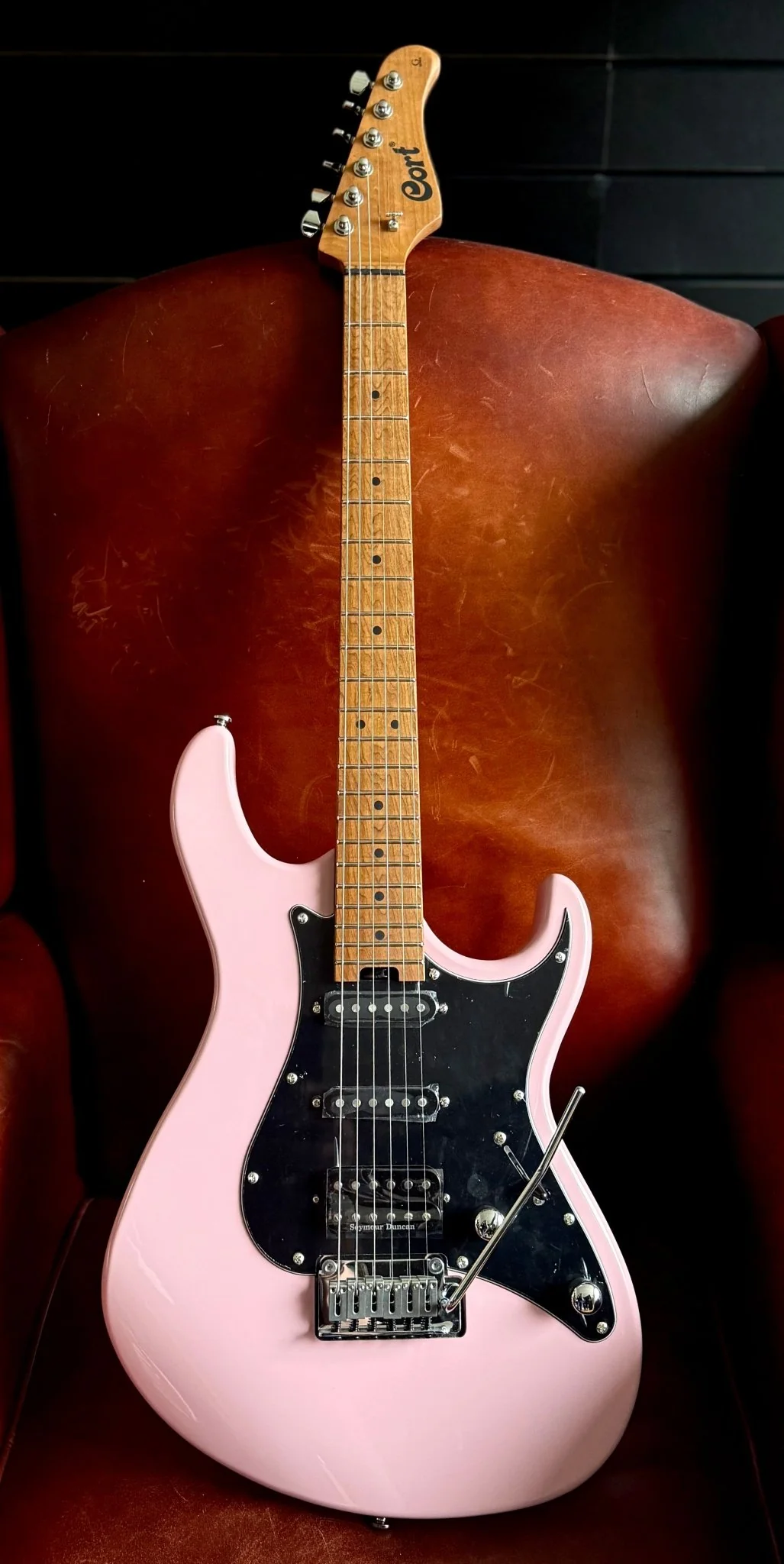 Cort G290 Modern Dusty Rose Electric Guitar - Image 9