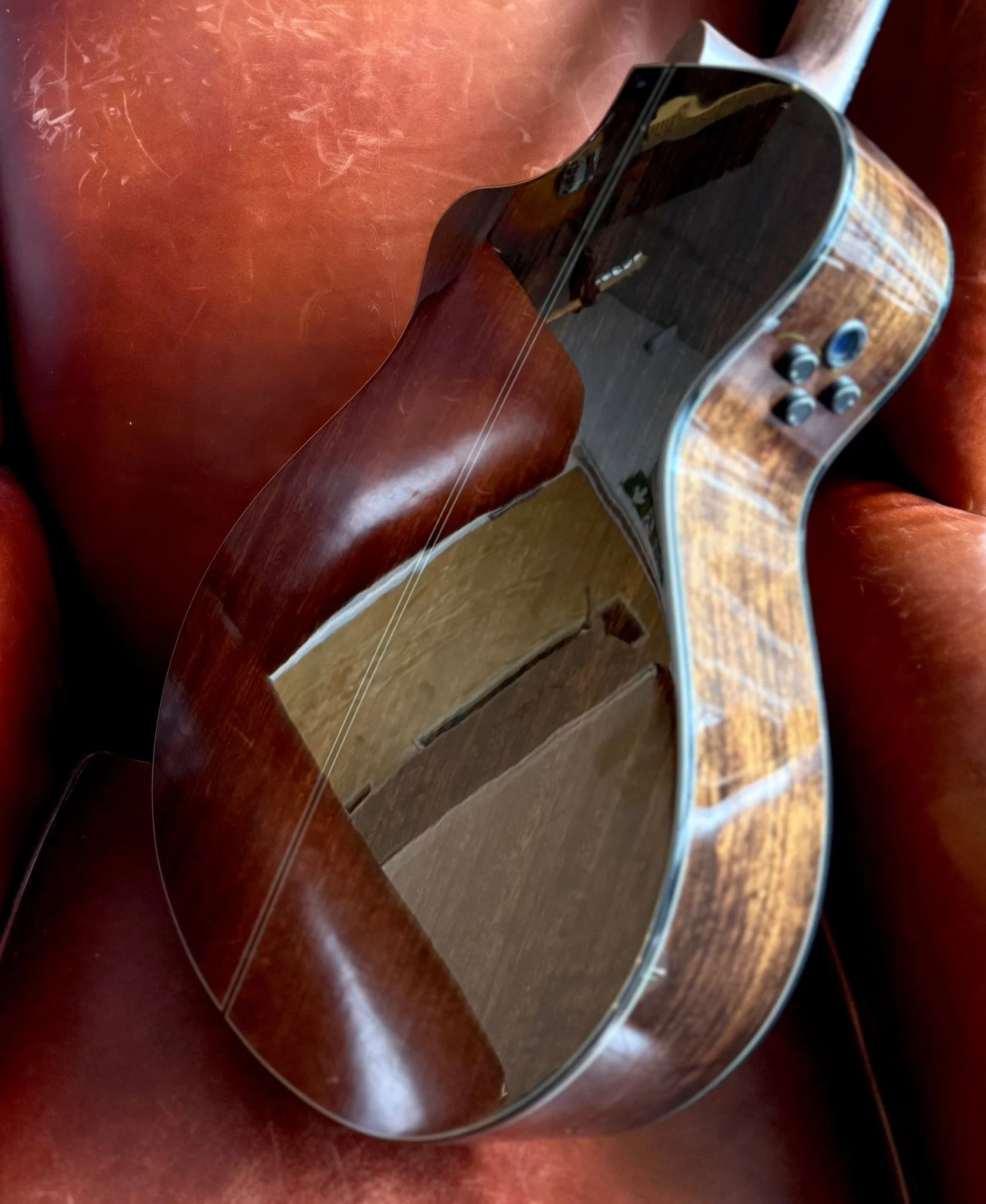 Cort Gold MC6 Ovangkol Electro Acoustic Guitar w/Case w' £225 Custom Pro Setup & Support Package - Image 4