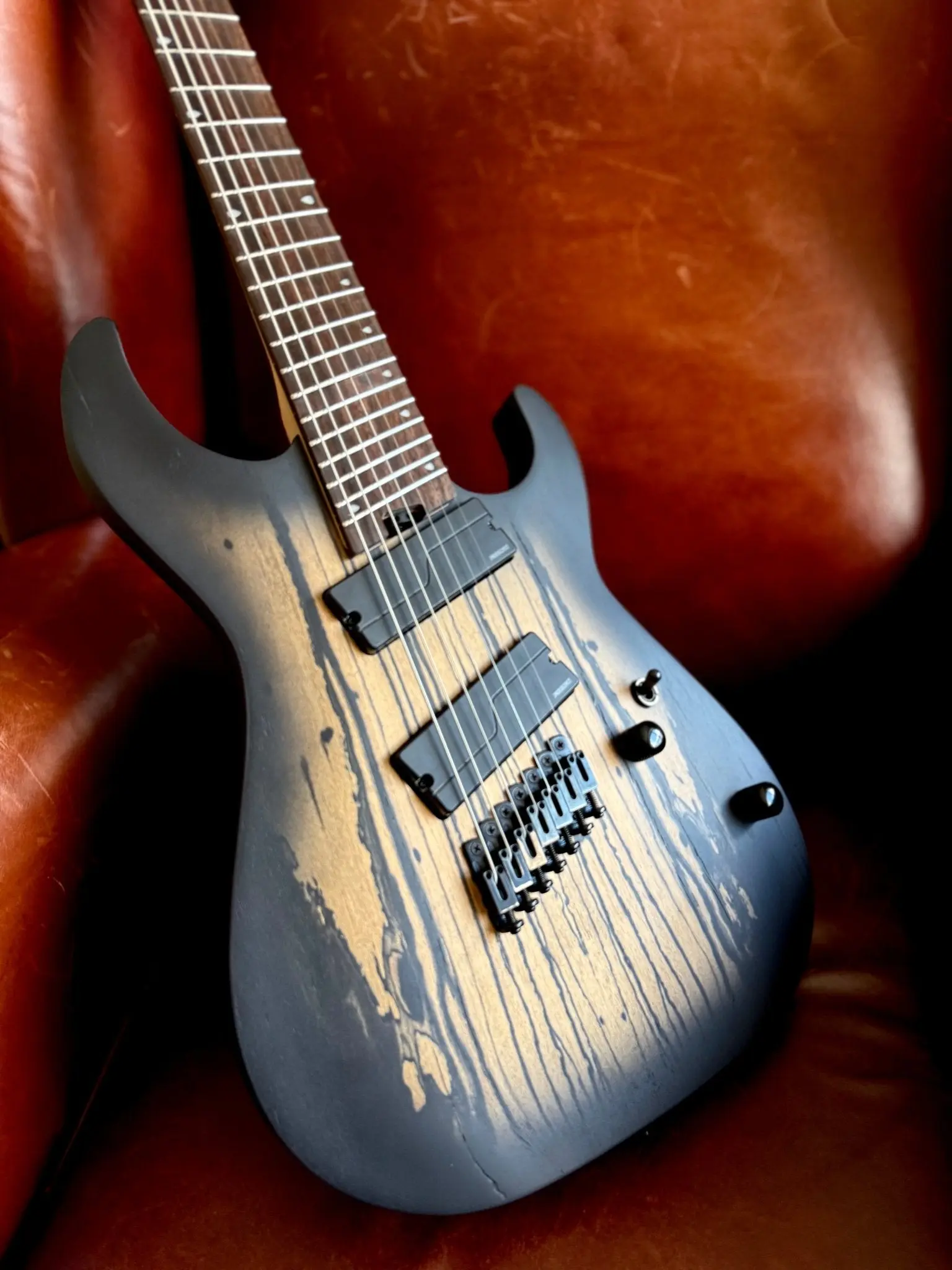 Cort KX507MS Pale Moon, Natural Black Burst Electric Guitar - Image 27