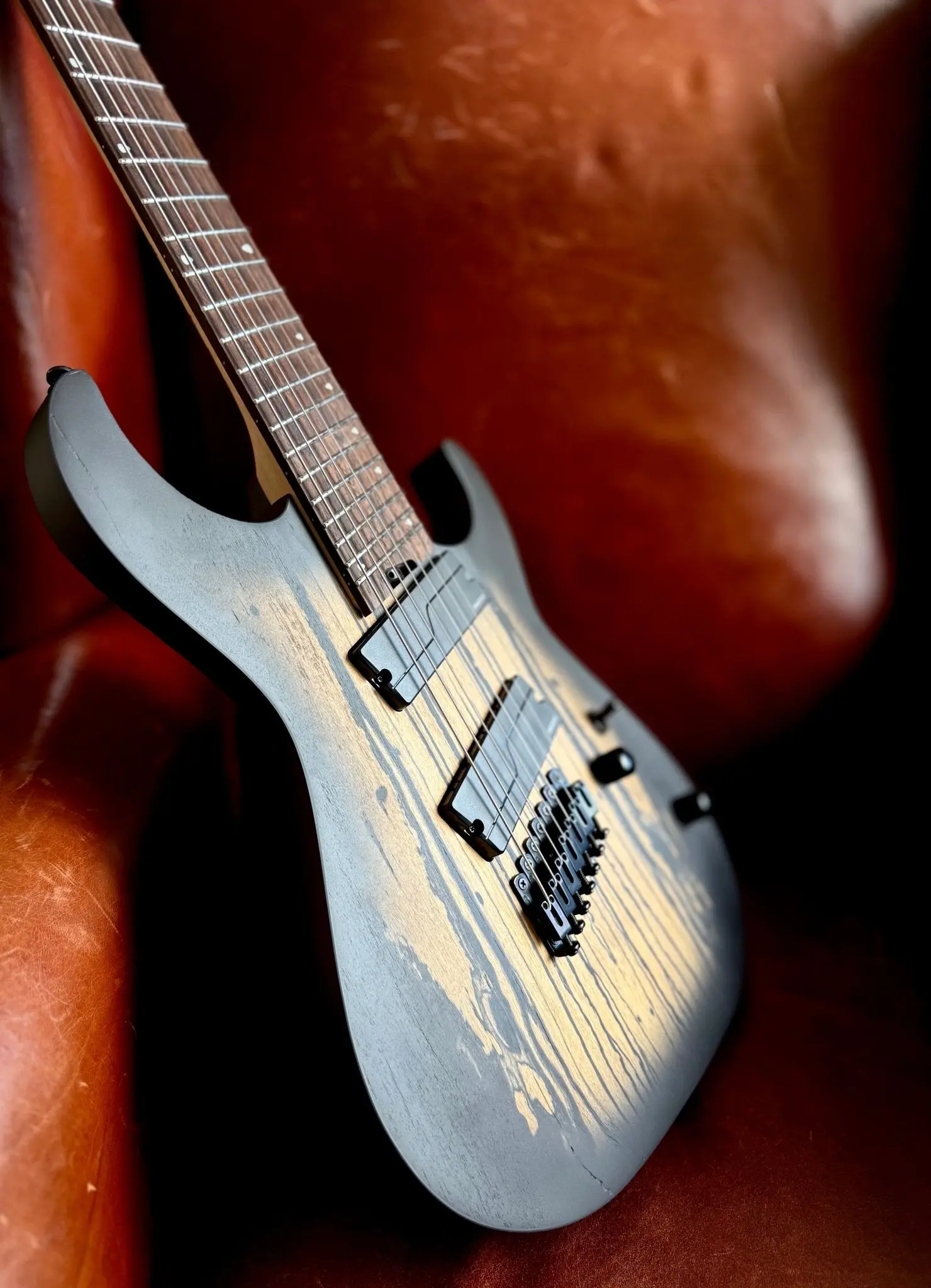 Cort KX507MS Pale Moon, Natural Black Burst Electric Guitar - Image 5