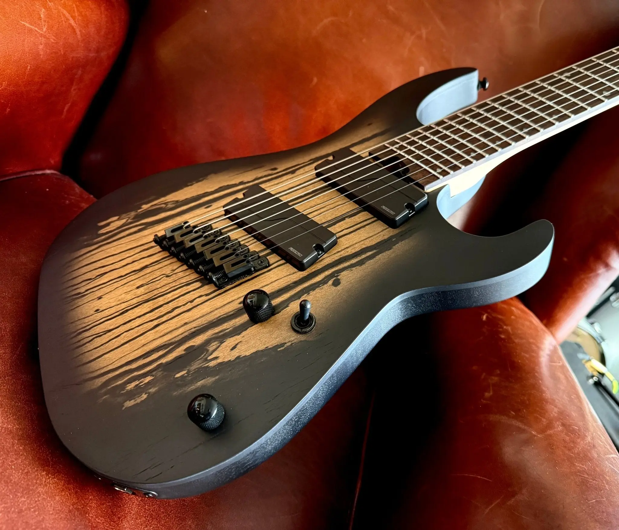 Cort KX507MS Pale Moon, Natural Black Burst Electric Guitar - Image 7