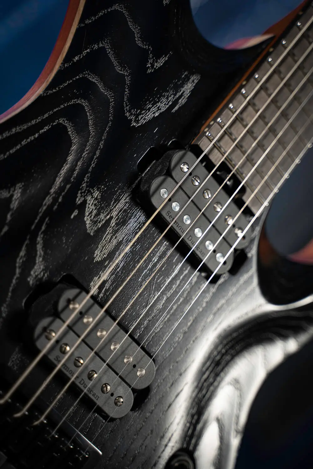 Cort KX700 Evertune Open Pore Black w/bag Electric Guitar - Image 3