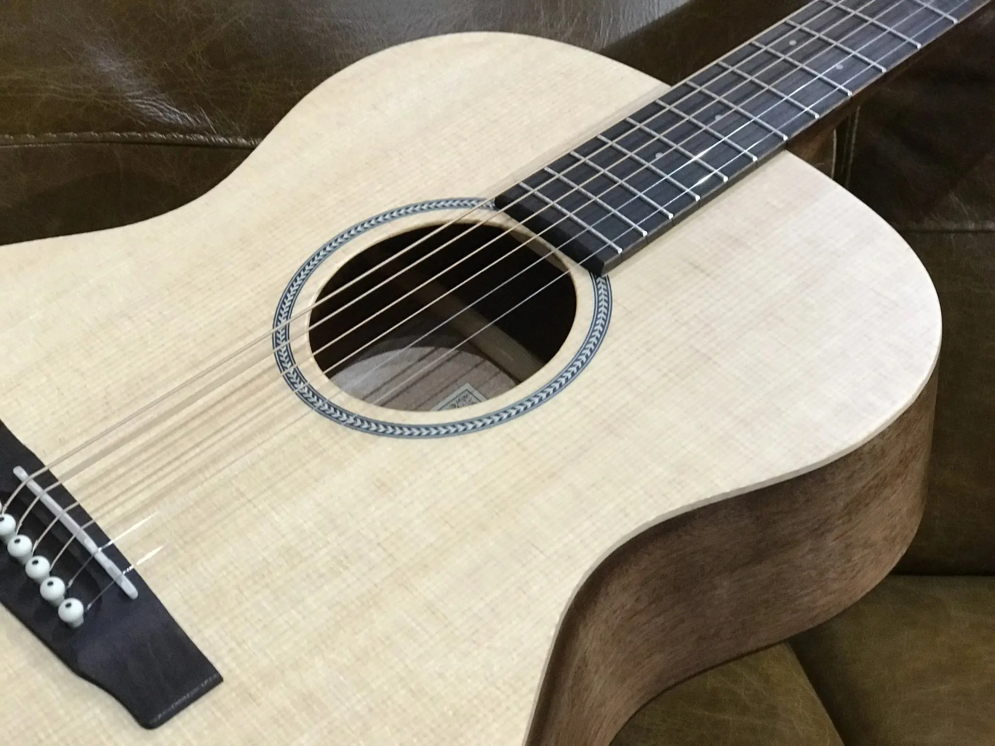 Cort Luce Acoustic Bevel Cut Open Pore - Image 10