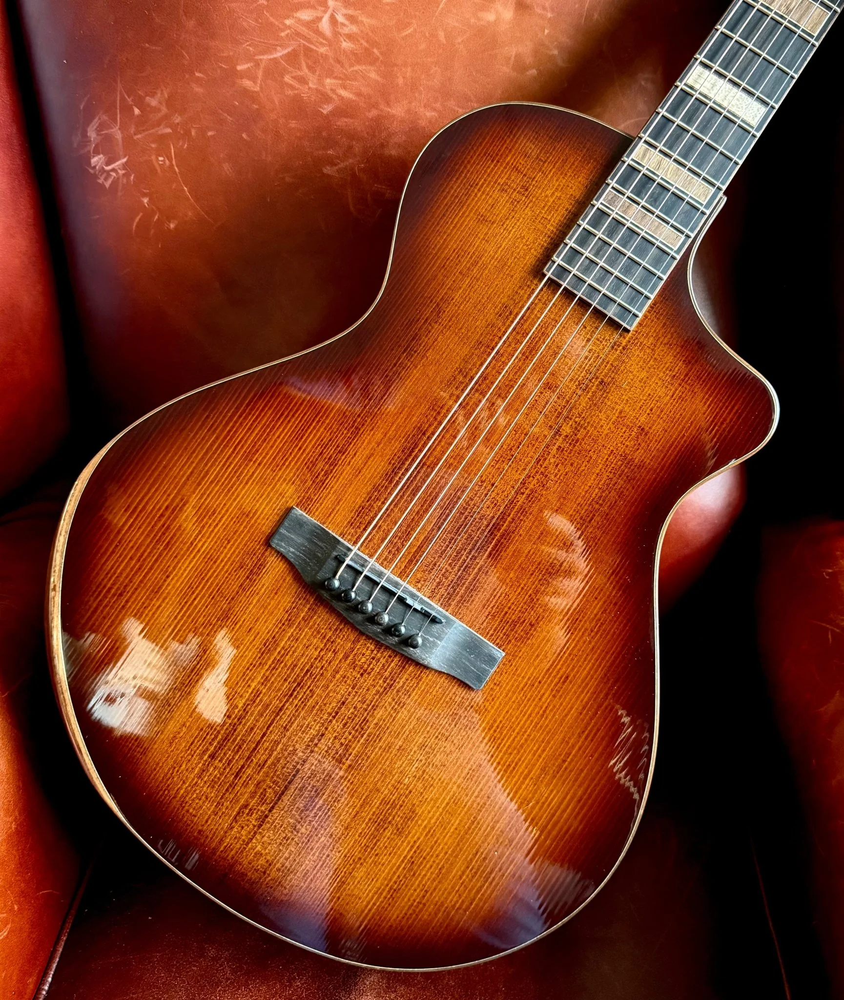 Cort Modern Tobacco Burst Electro Acoustic Guitar with Case  Inc. Fishman Matrix - Image 14