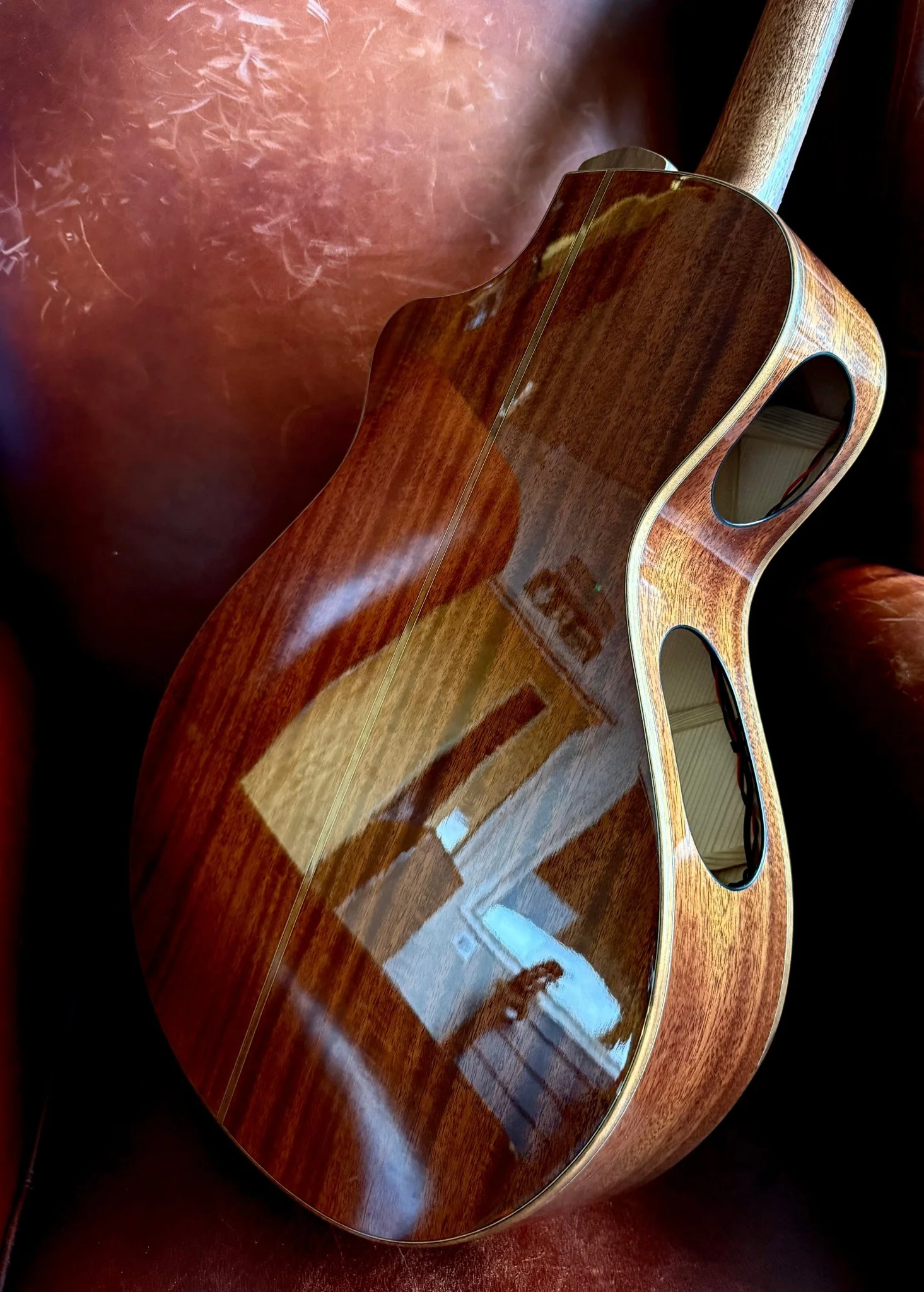 Cort Modern Tobacco Burst Electro Acoustic Guitar with Case  Inc. Fishman Matrix - Image 2