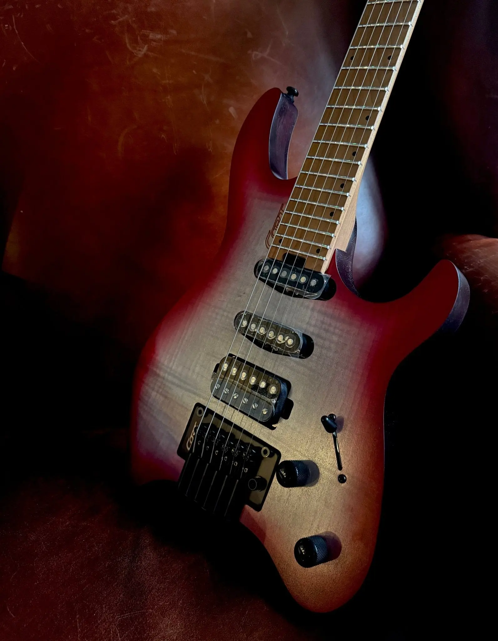 Cort Space G6TR SGLV Lava Electric Guitar With £225 Custom Pro Setup and Long Term Support - Image 5
