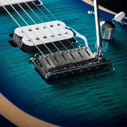 Cort X700 Duality II w/bag Polar Ice Burst Electric Guitar - Image 13