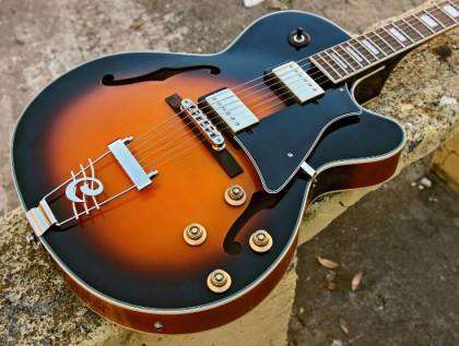 Cort Yorktown Hollowbody w/Bag Tobacco Burst - Image 7