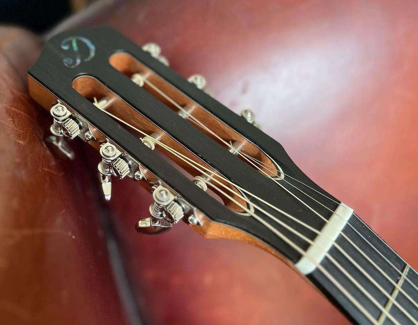 Dowina Rosewood OMG AURA Masters .  OM Body Acoustic Guitar - Image 20