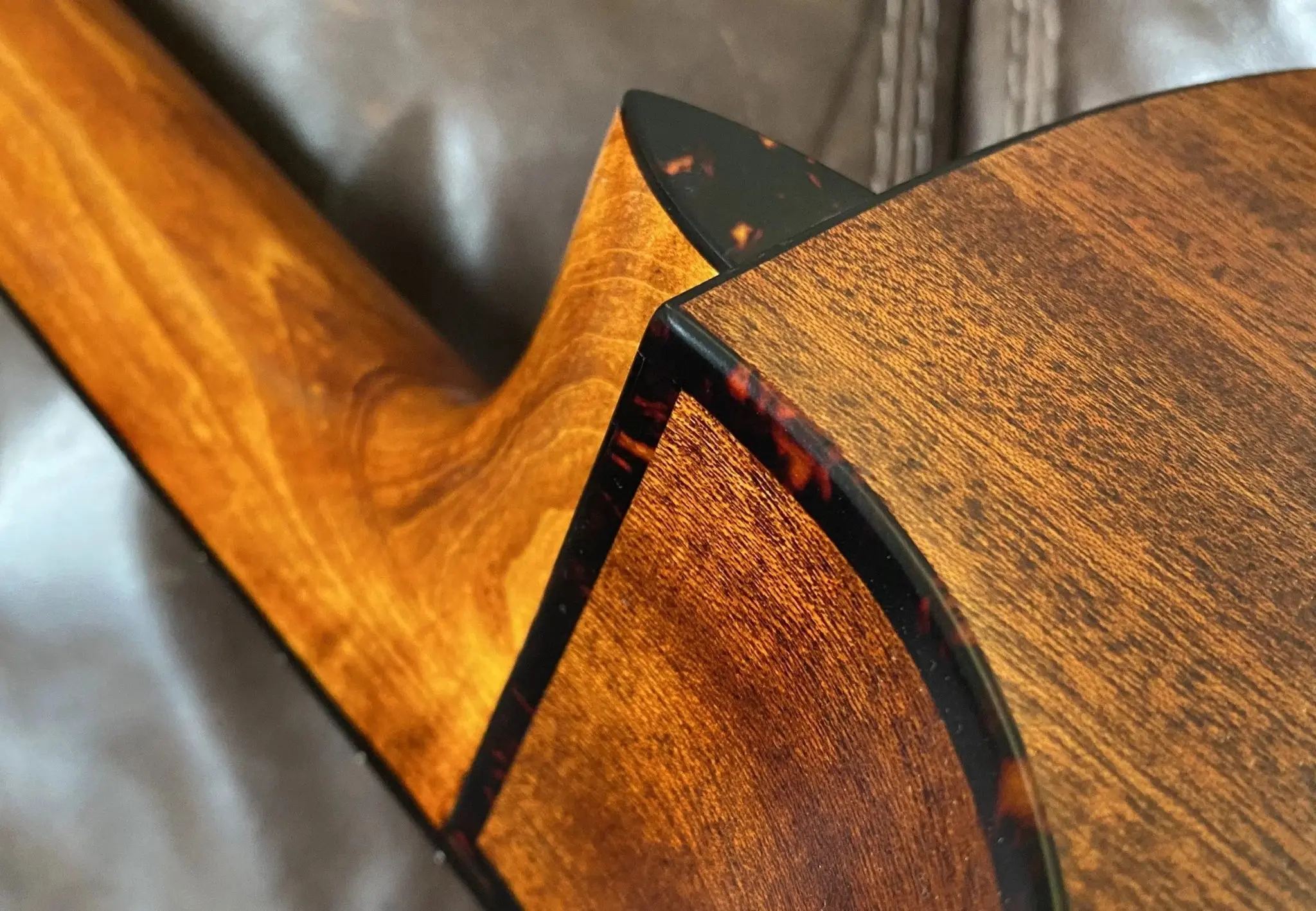 Eastman AC122-1CE Classic Electro Acoustic Guitar  (Price inc. Custom Pro Setup Package) - Image 8