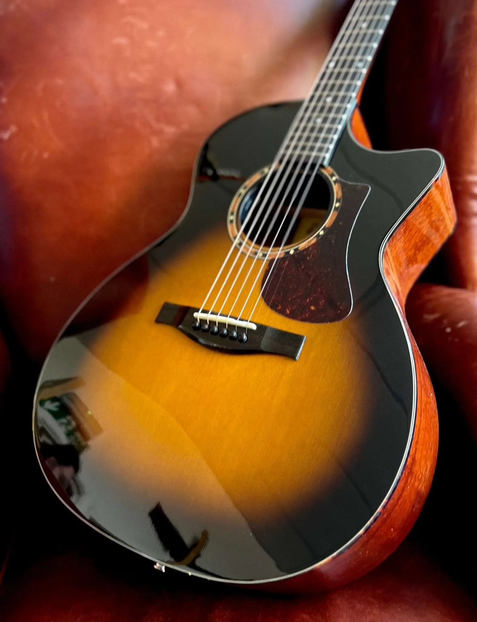 Eastman AC122-2CE-DLX-SB  (Price inc. Custom Pro Setup Package) - Image 8