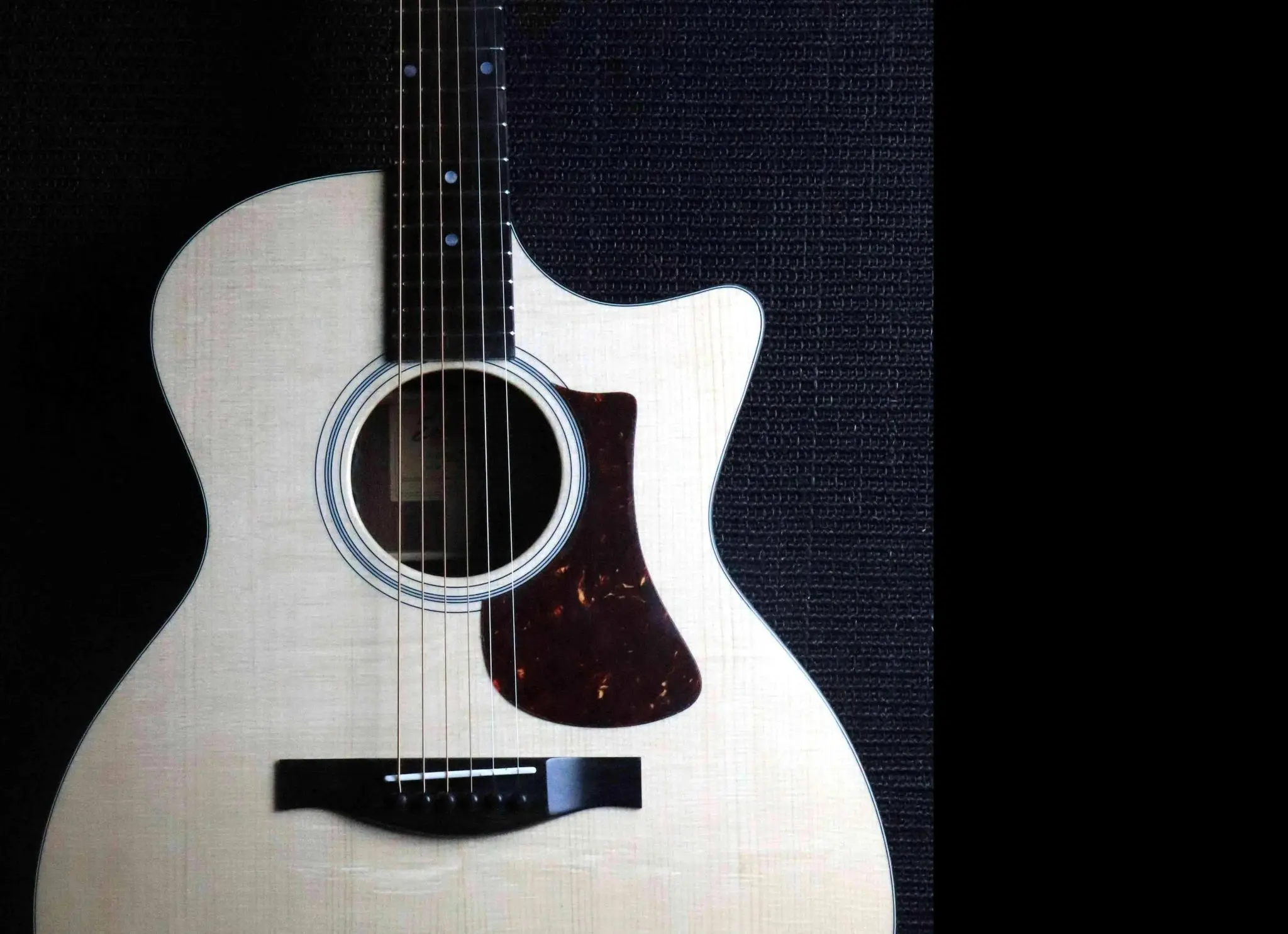 Eastman AC222CE OV Electro Acoustic Guitar  (Price inc. Custom Pro Setup Package) - Image 3