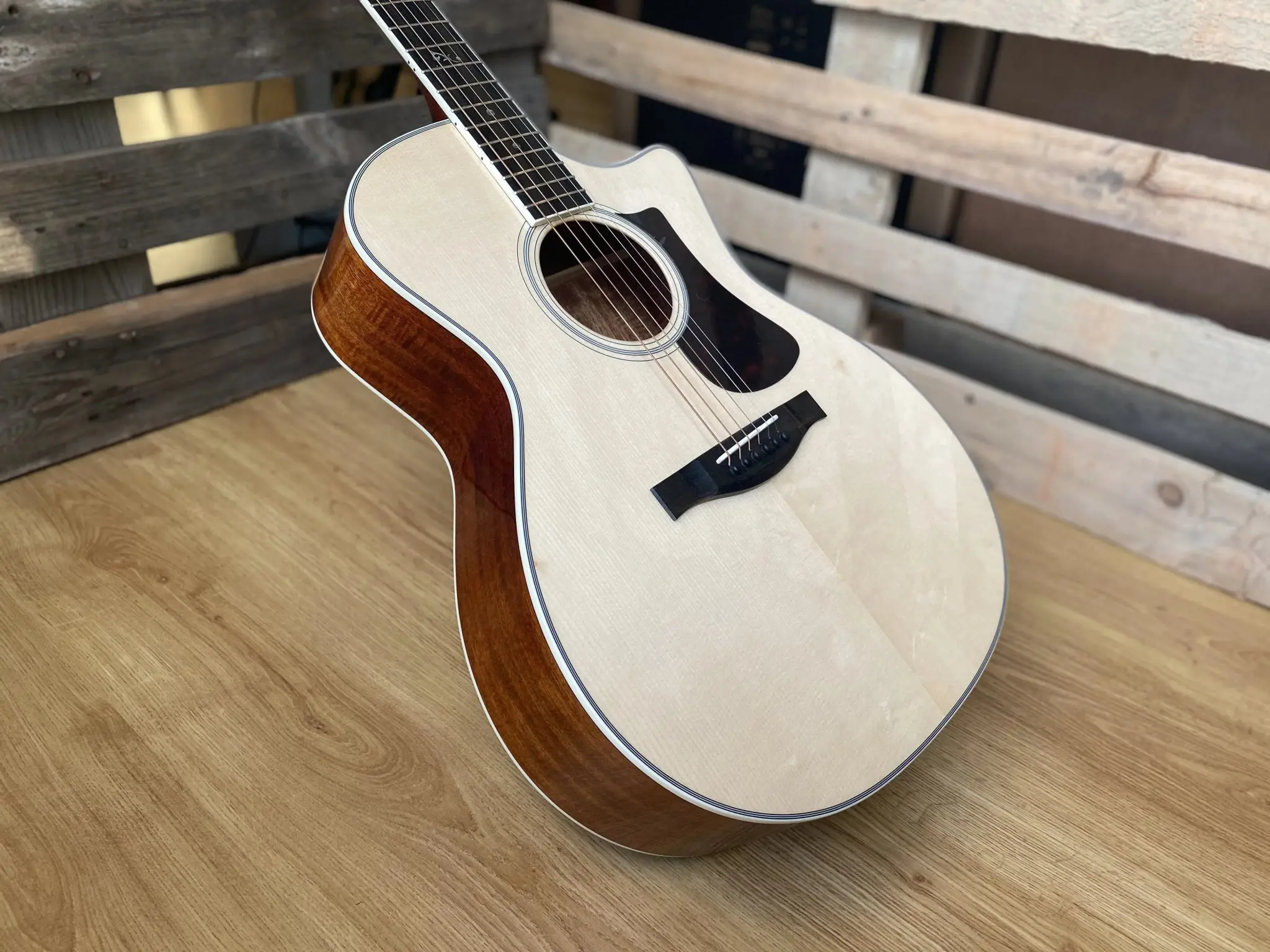 Eastman AC322CE Grand Auditorium Electro Acoustic Guitar  w/ cutaway  (Price inc. Custom Pro Setup Package) - Image 10