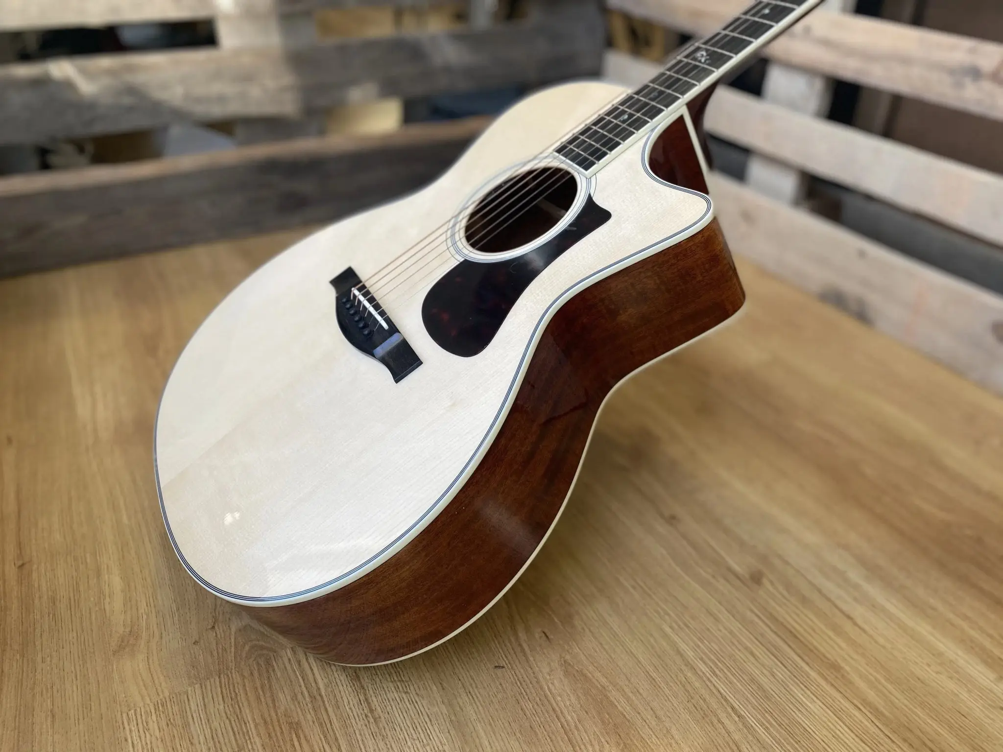 Eastman AC322CE Grand Auditorium Electro Acoustic Guitar  w/ cutaway  (Price inc. Custom Pro Setup Package) - Image 9