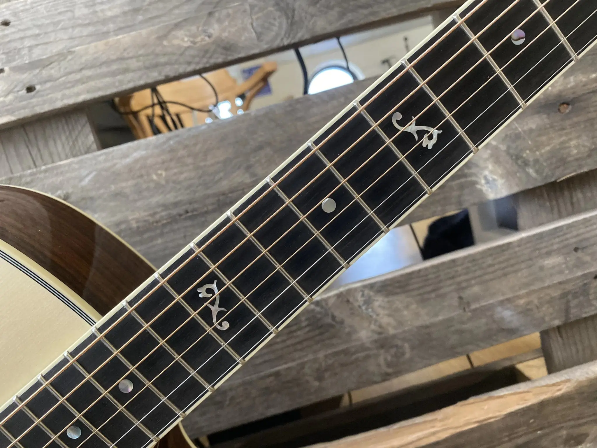 Eastman AC422CE Grand Auditorium Electro Acoustic Guitar w/ cutaway and LR Baggs VTC  (Price inc. Custom Pro Setup Package) - Image 6