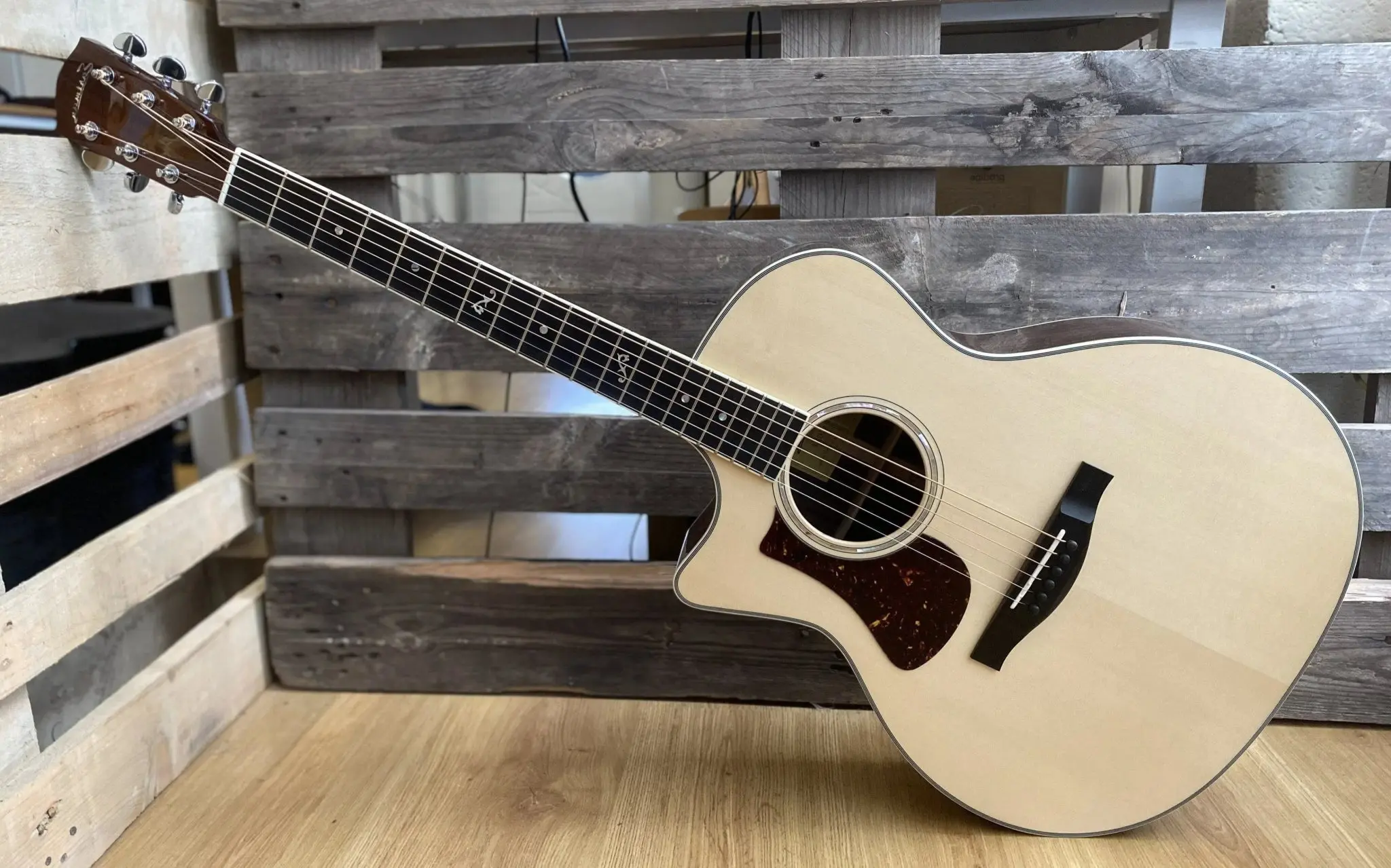 Eastman AC422LCE Grand Auditorium w/ cutaway and LR Baggs VTC Left Handed  (Price inc. Custom Pro Setup Package) - Image 6