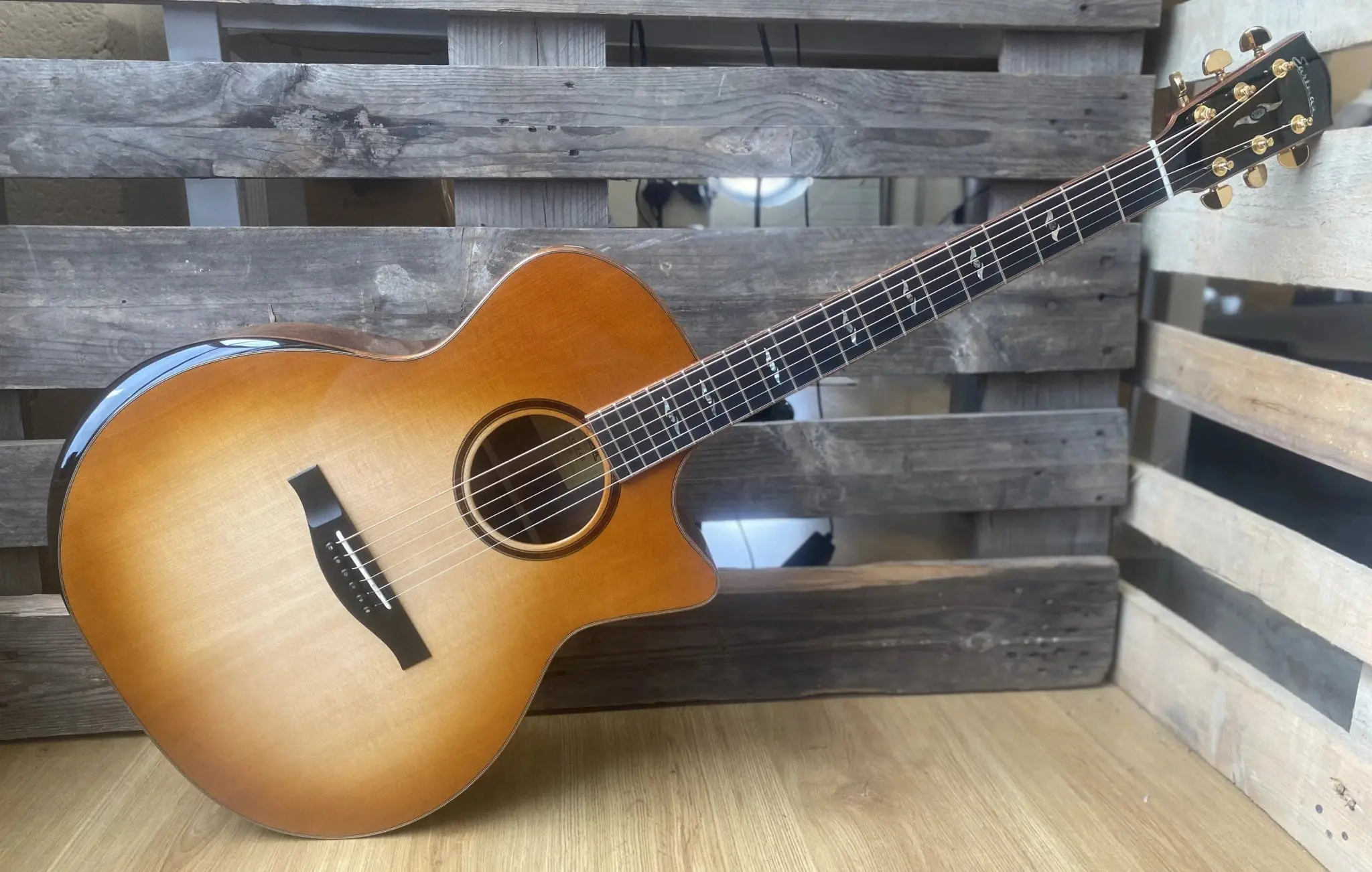 Eastman AC522CE GB Grand Auditorium w/ cutaway  (Price inc. Custom Pro Setup Package) - Image 8