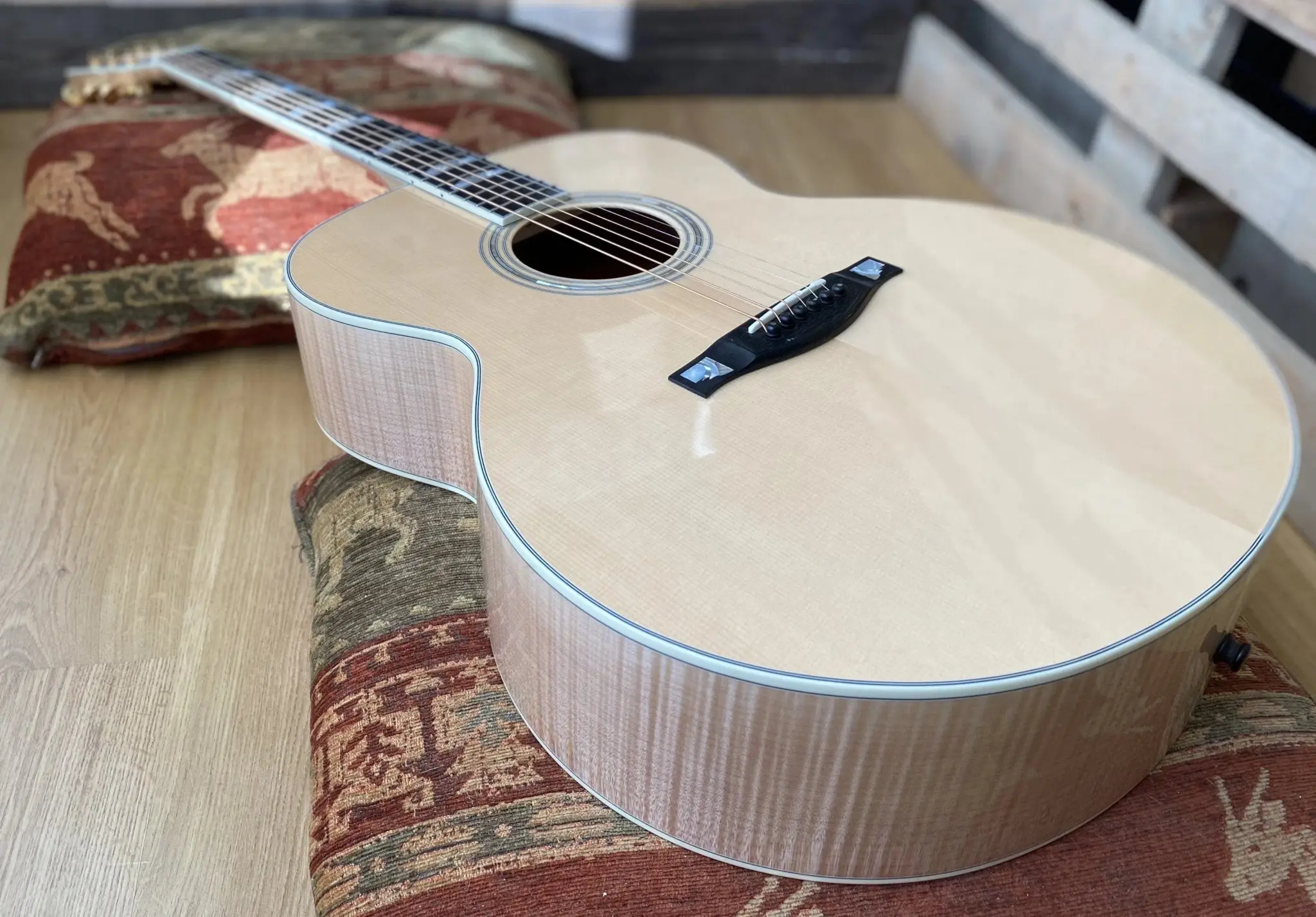 Eastman AC630-BD  (Price inc. Custom Pro Setup Package) - Image 8