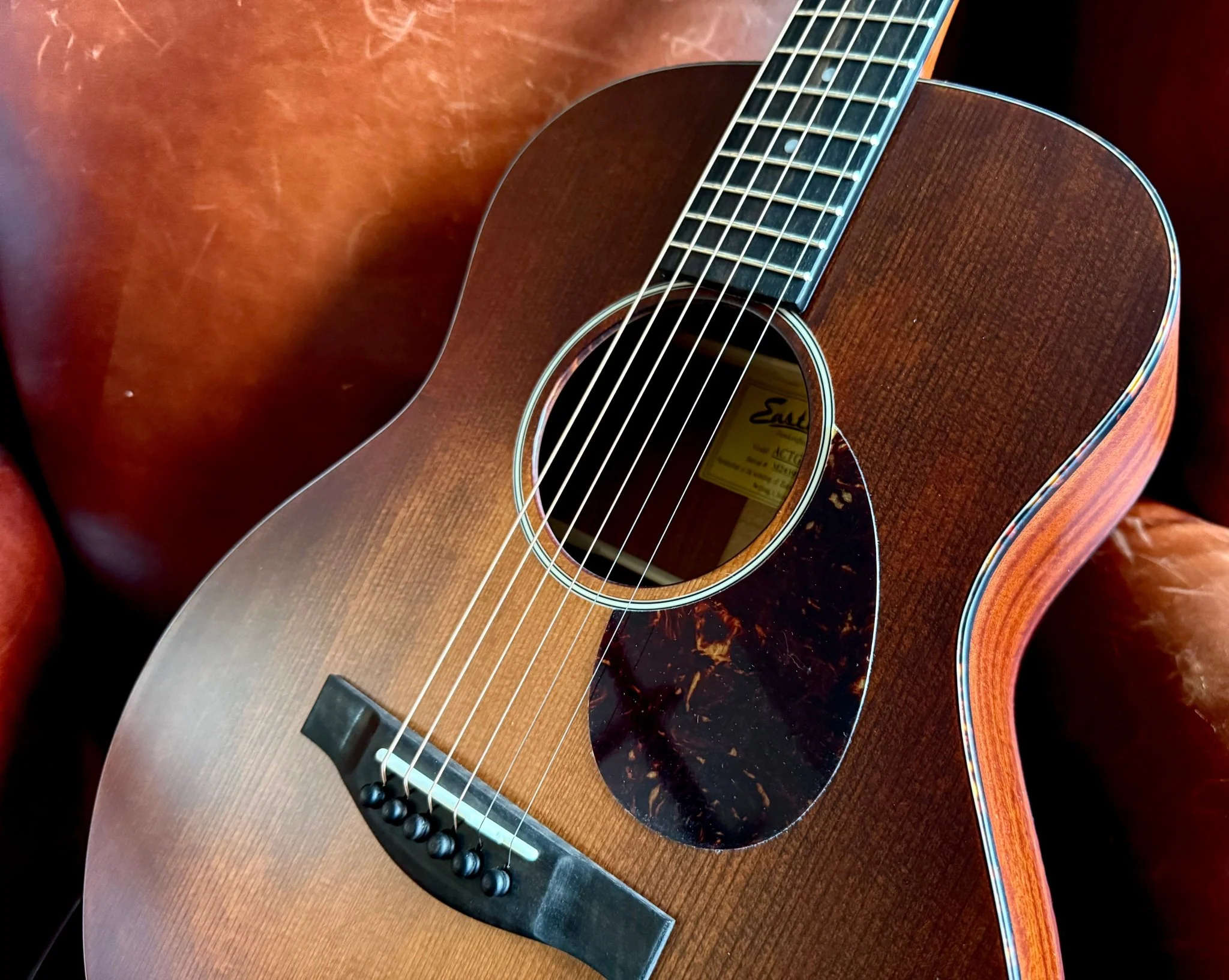 Eastman ACTG-1 (Custom Pro Exclusive) All Solid Acoustic Travel Guitar In Classic Finish - Image 12