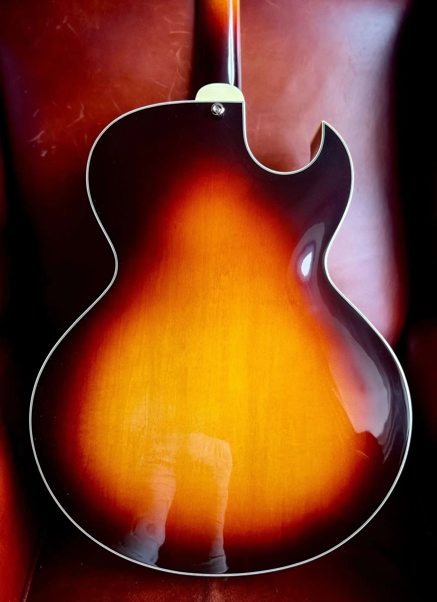 Eastman AR372LCE-SB Left Handed Archtop Guitar  (Price inc. Custom Pro Setup Package) - Image 13