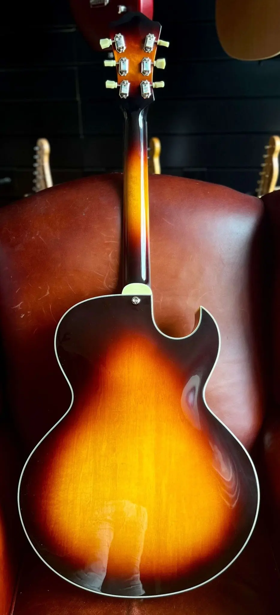 Eastman AR372LCE-SB Left Handed Archtop Guitar  (Price inc. Custom Pro Setup Package) - Image 15