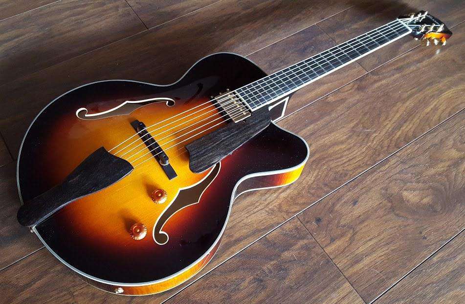 Eastman AR503CE SB (Custom Pro Exclusive) Solid Spruce Arched Top Guitar - Image 3