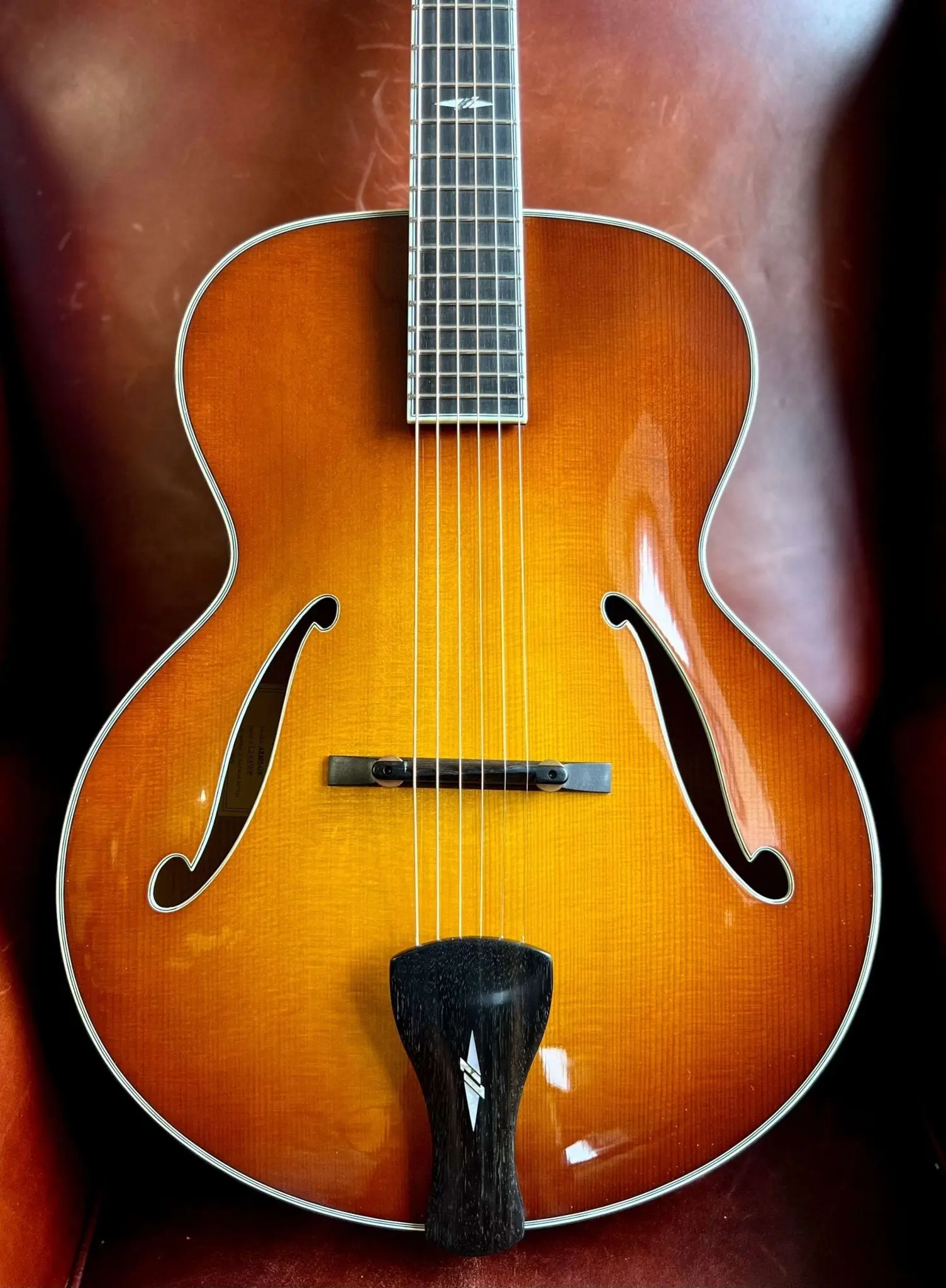 Eastman AR805CE GB Arch Top Semi Acoustic Guitar  (Price inc. Custom Pro Setup Package) - Image 5