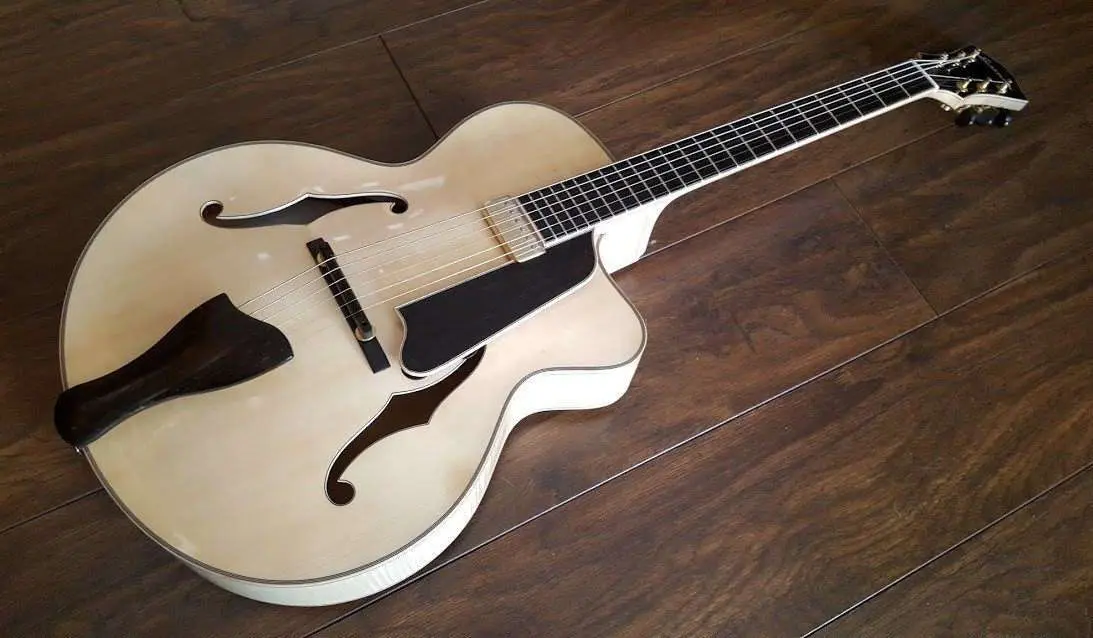 Eastman AR905CE Blonde  (Price inc. Custom Pro Setup Package) - Image 9