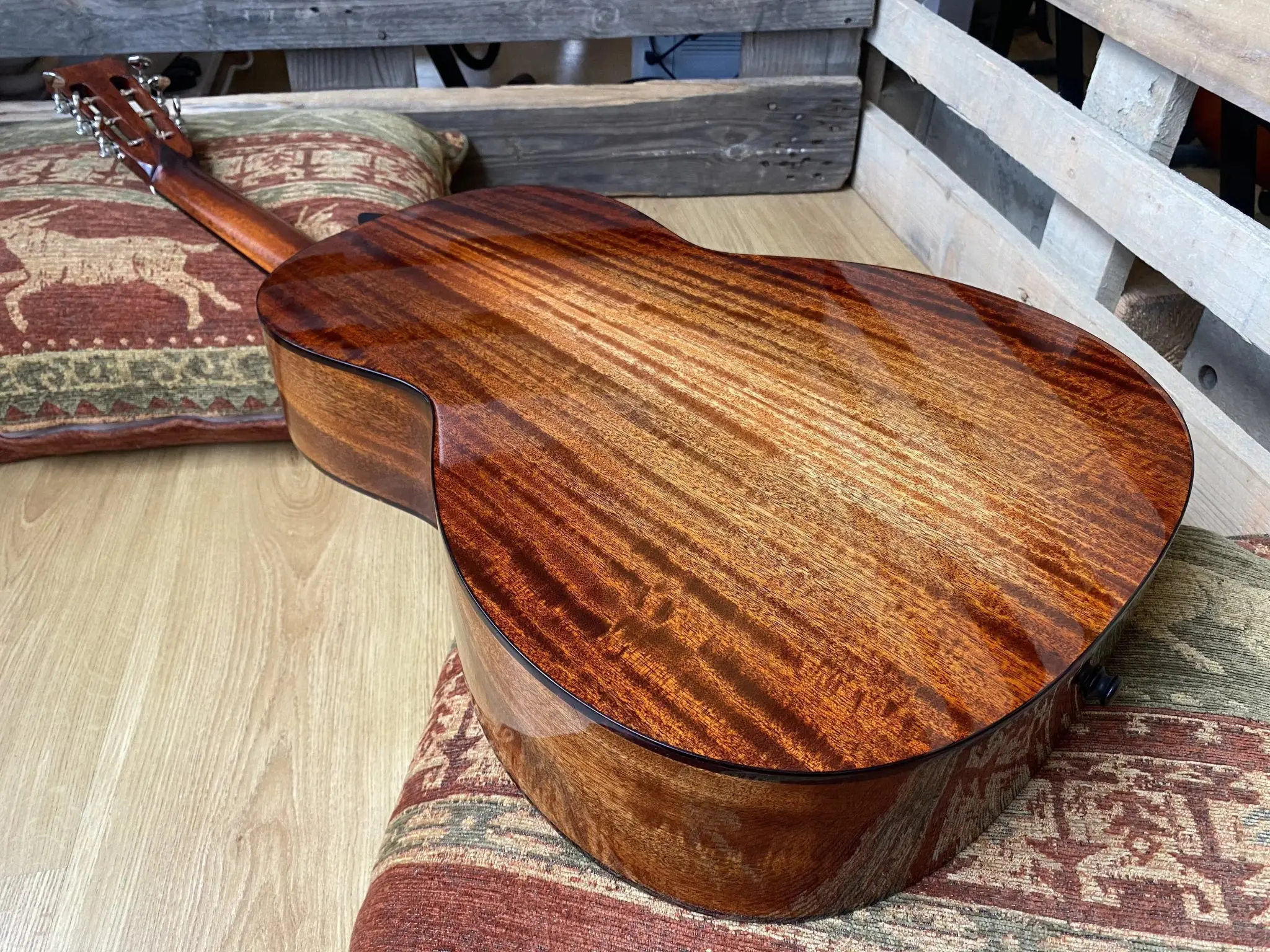 Eastman E10 OO TC Parlor Acoustic  (Price inc. Custom Pro Setup Package) - Image 9