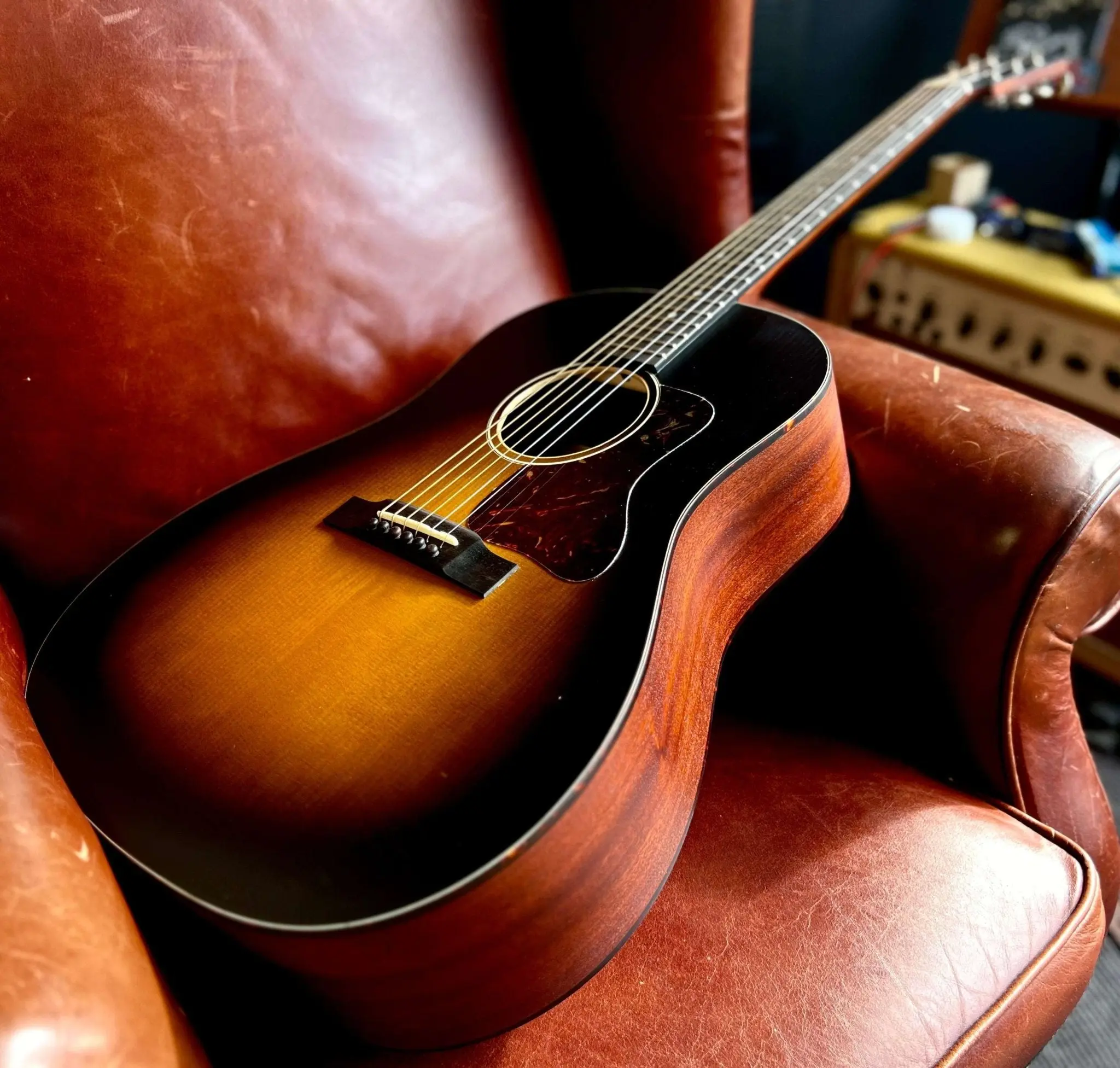Eastman E1SS-SB, Sunburst, Acoustic Guitar  (Price inc. Custom Pro Setup Package) - Image 10