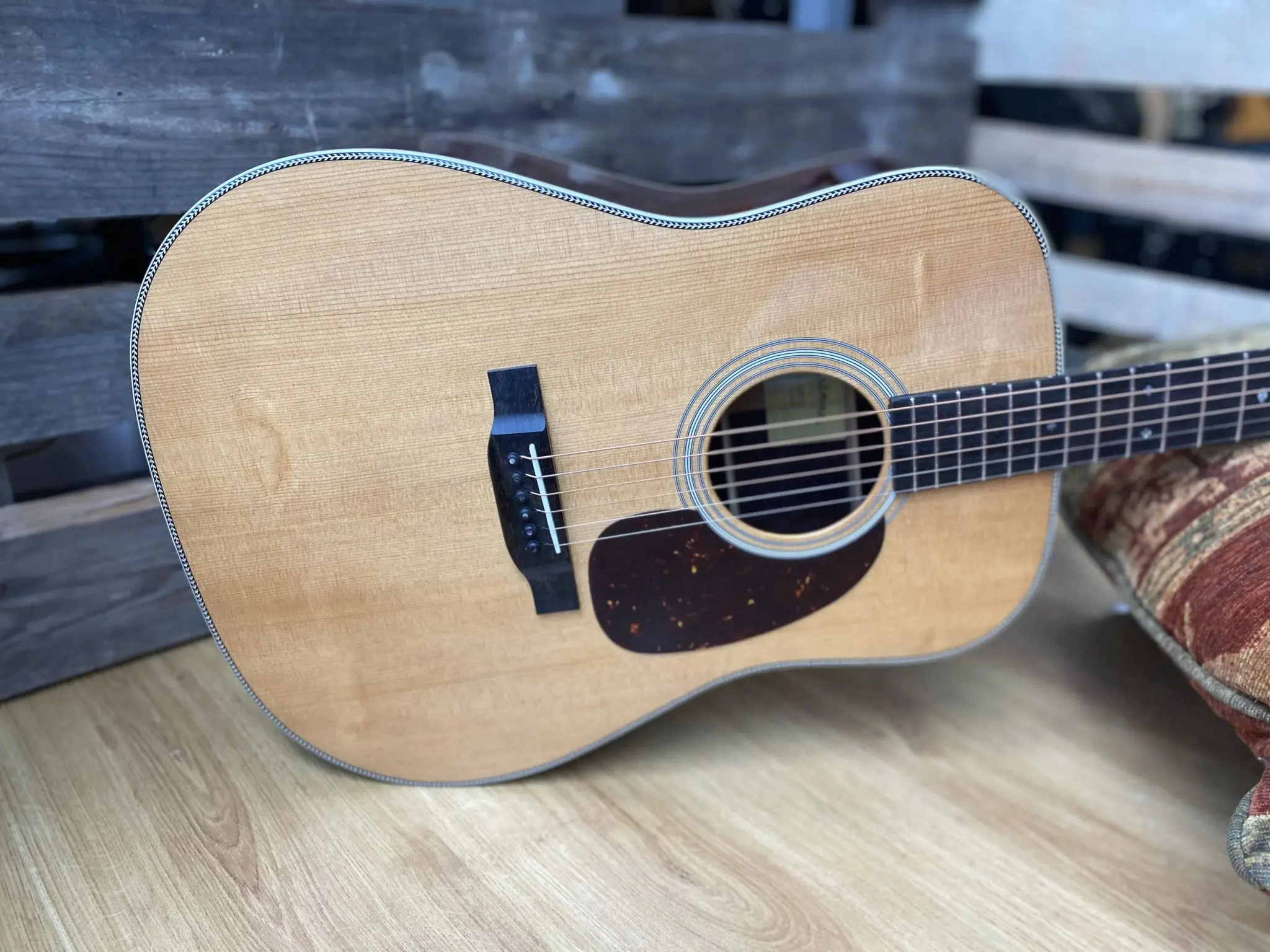 Eastman E8DL-TC Left Handed Acoustic Guitar (Price inc. Custom Pro Setup Package) - Image 2