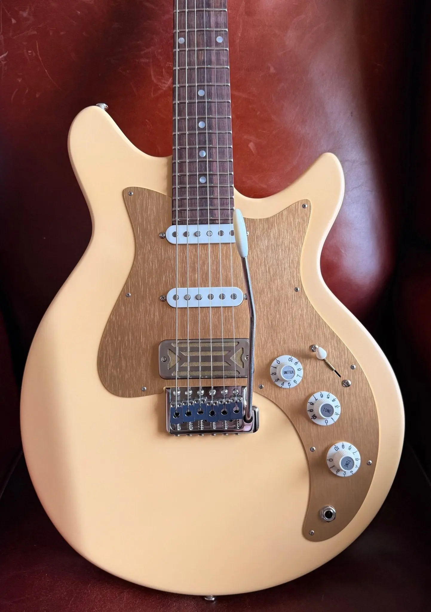 Eastman Fullertone DC62 Desert Sand  (Price inc. Custom Pro Setup Package) - Image 7