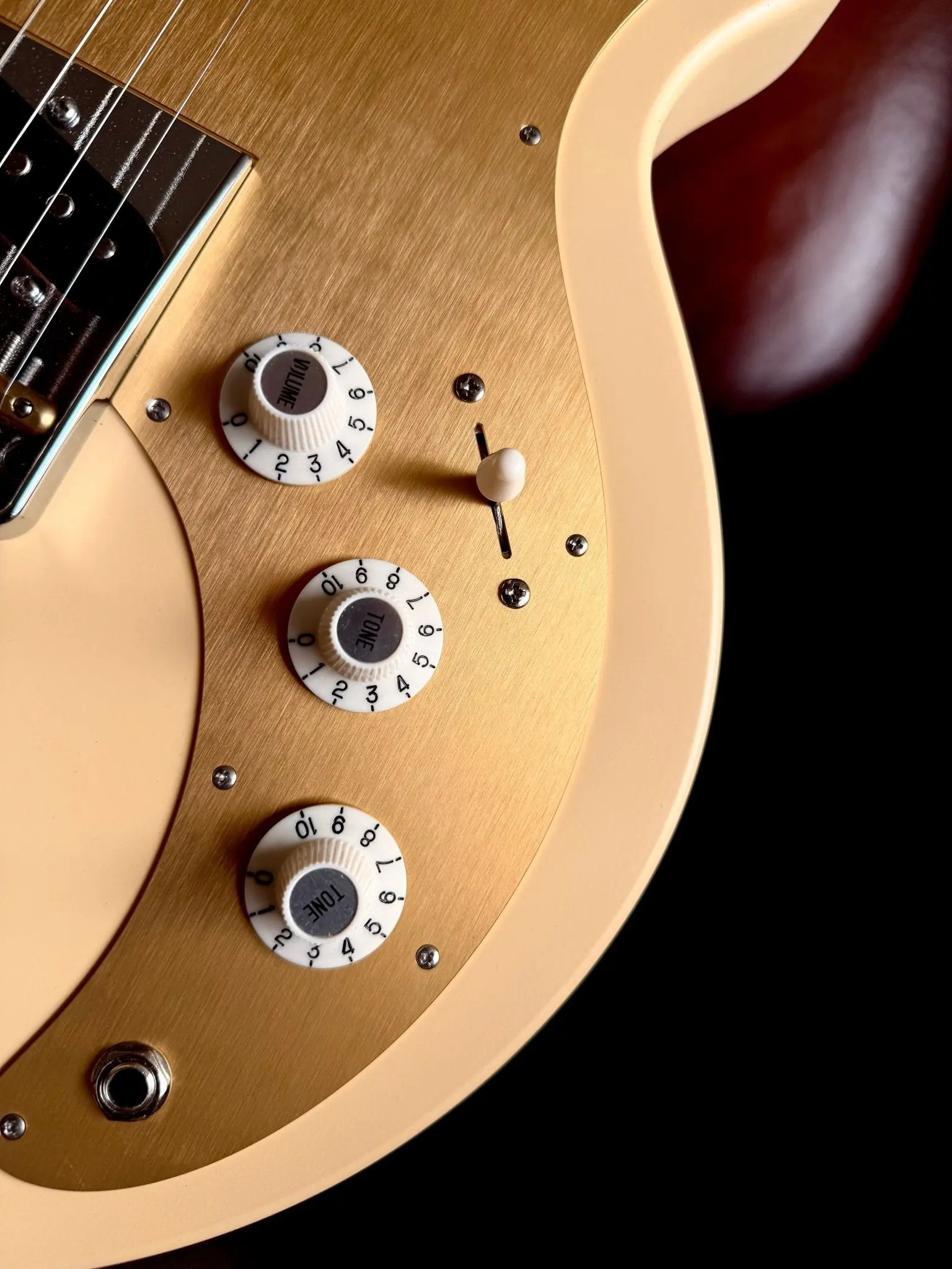 Eastman Fullertone SC52 Desert Sand  (Price inc. Custom Pro Setup Package) - Image 4