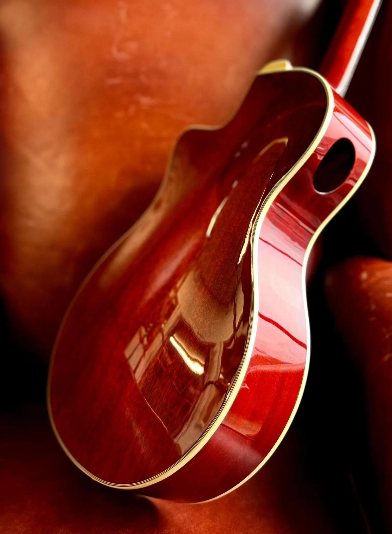 Eastman FV680CE-SB FRANK VIGNOLA MODEL  (Price inc. Custom Pro Setup Package) - Image 3